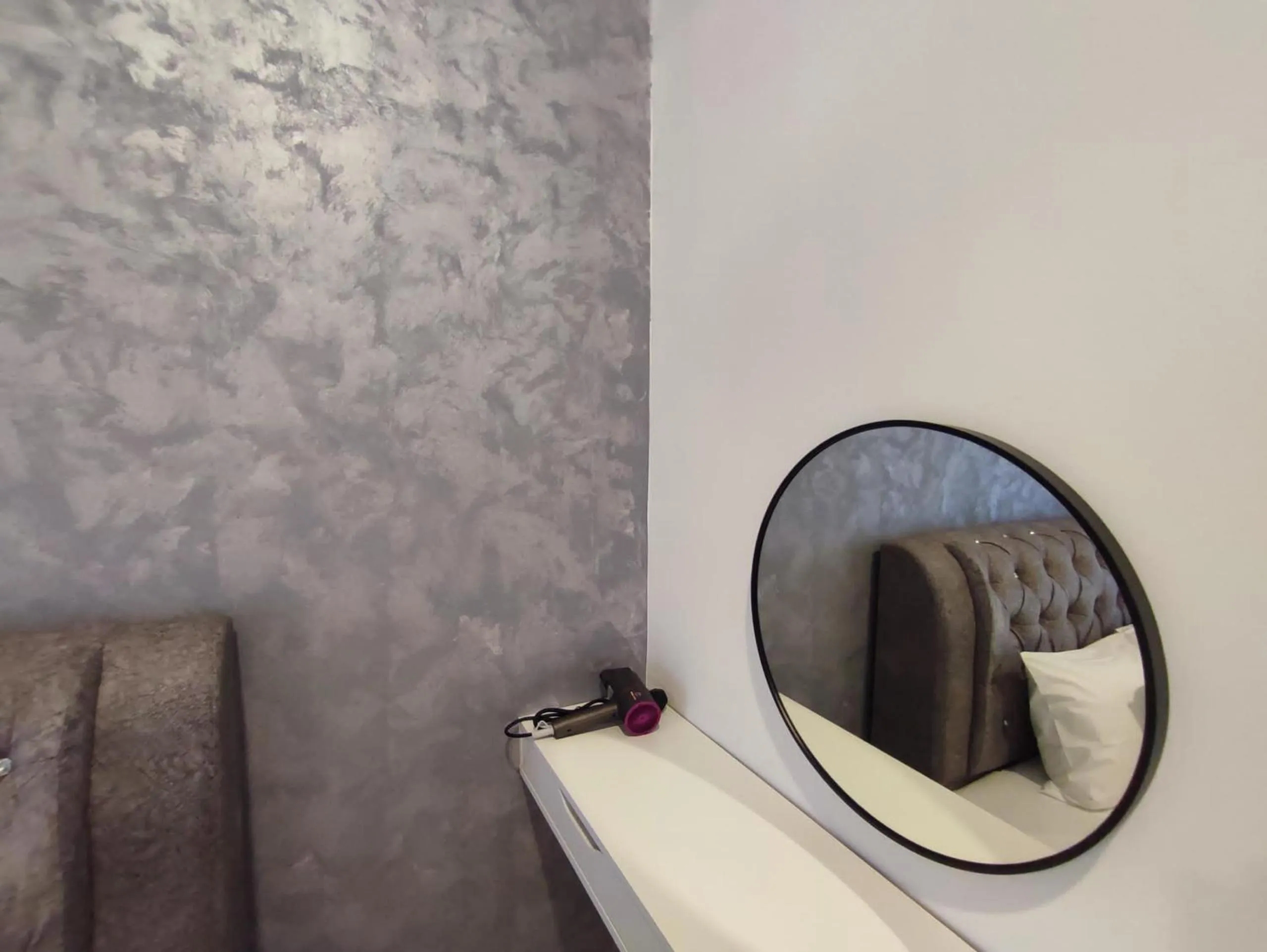 Living room in Twin Tower Johor Bahru by Glex