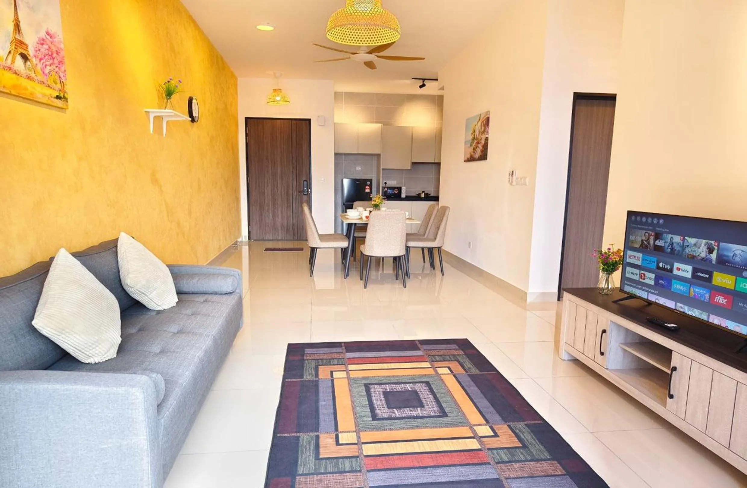 TV and multimedia in Twin Tower Johor Bahru by Glex