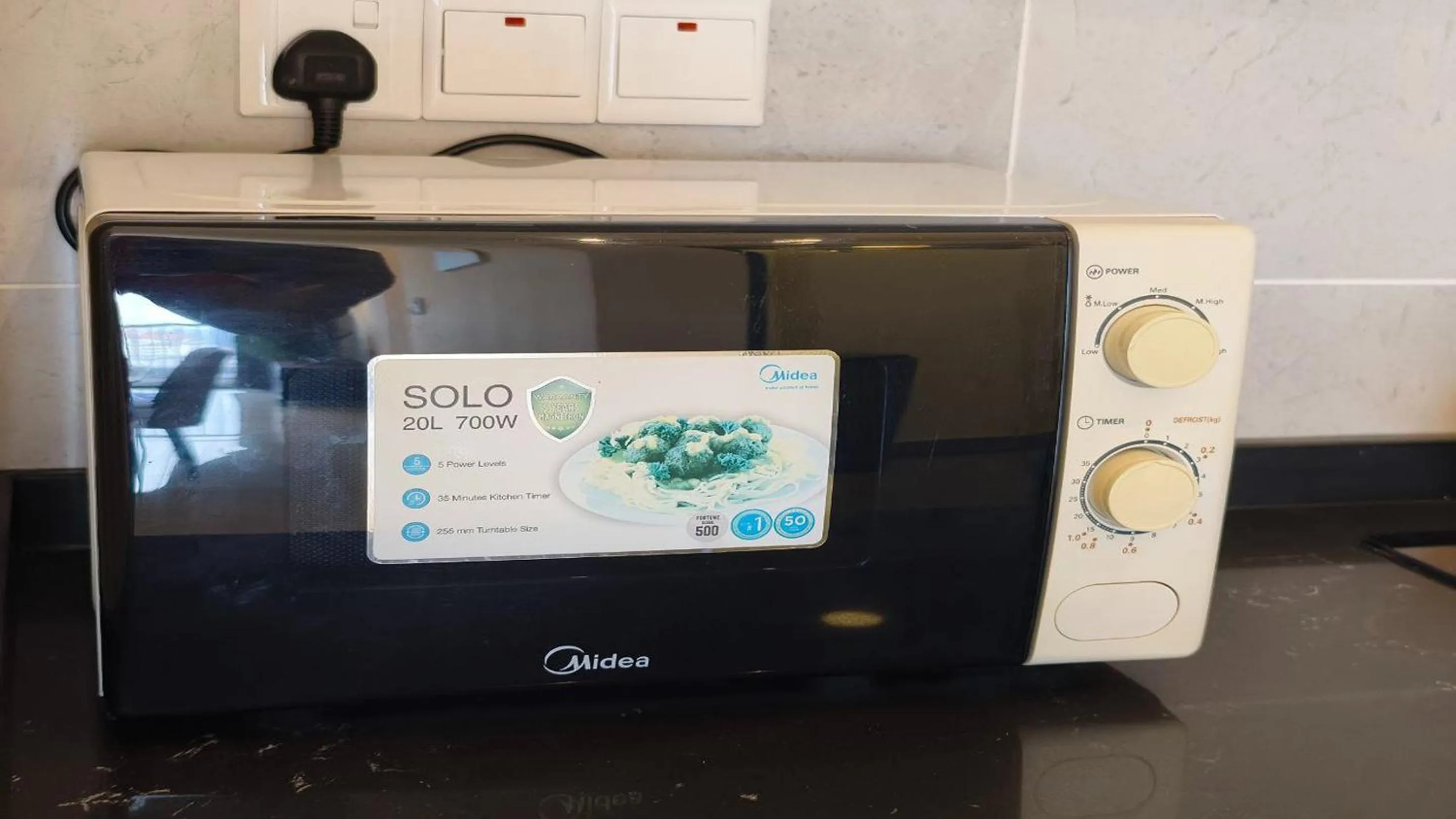 Kitchen or kitchenette in Twin Tower Johor Bahru by Glex