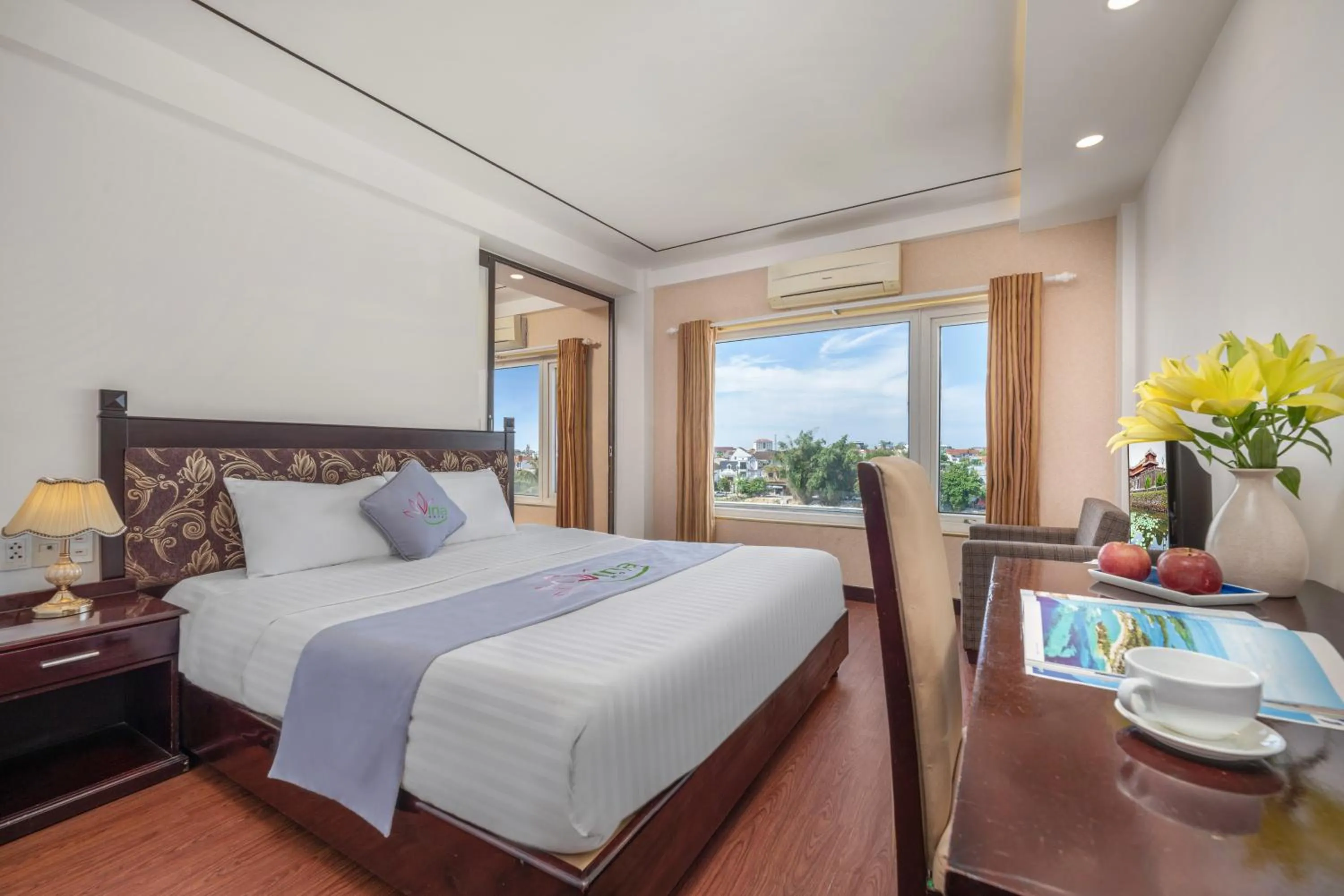 Bed in Vina Hotel Hue