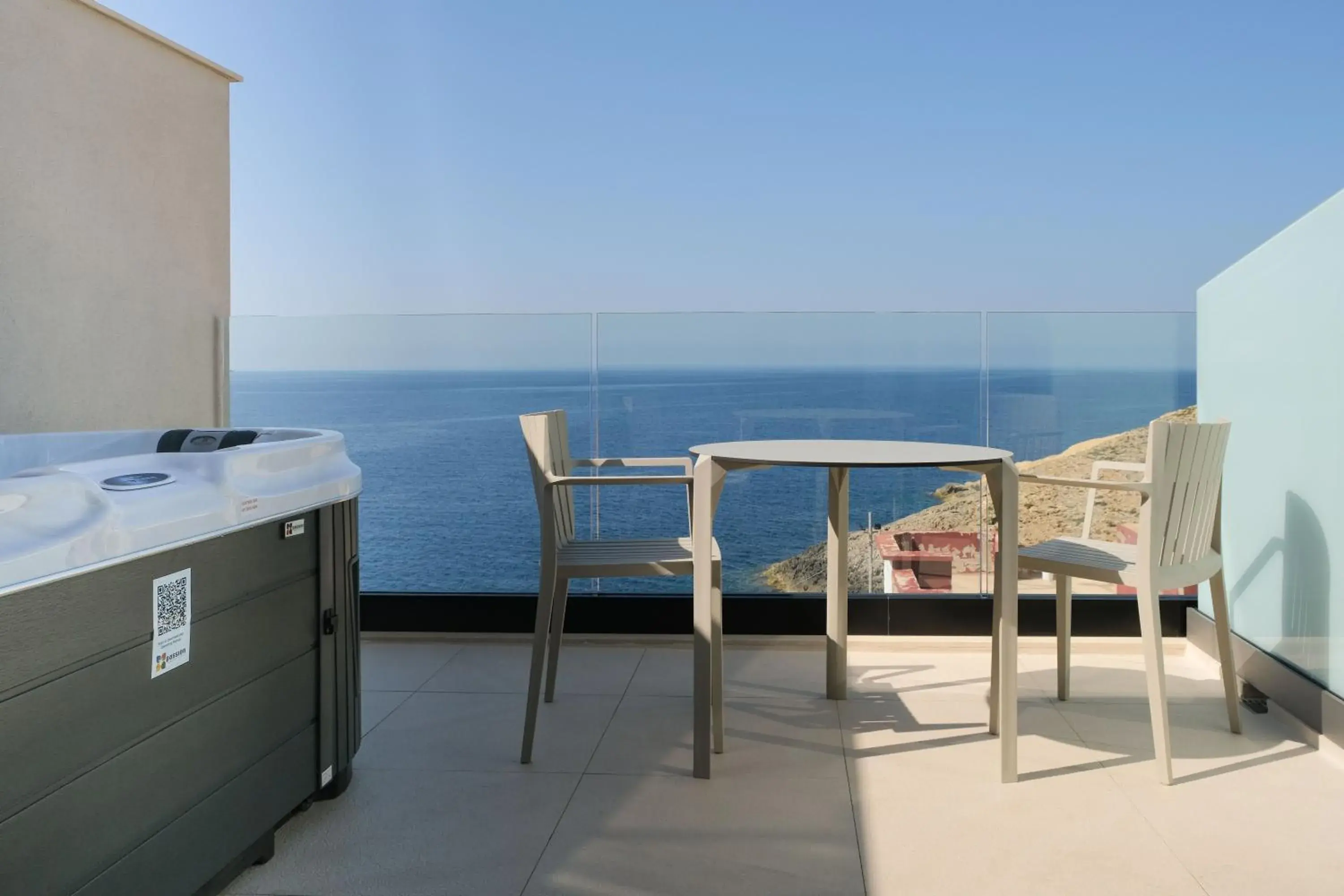 Superior Room with Sea View and Hot Tub in Deep Blu Boutique Hotel Superior Room with Sea View and Hot Tub in Deep Blu Boutique Hotel