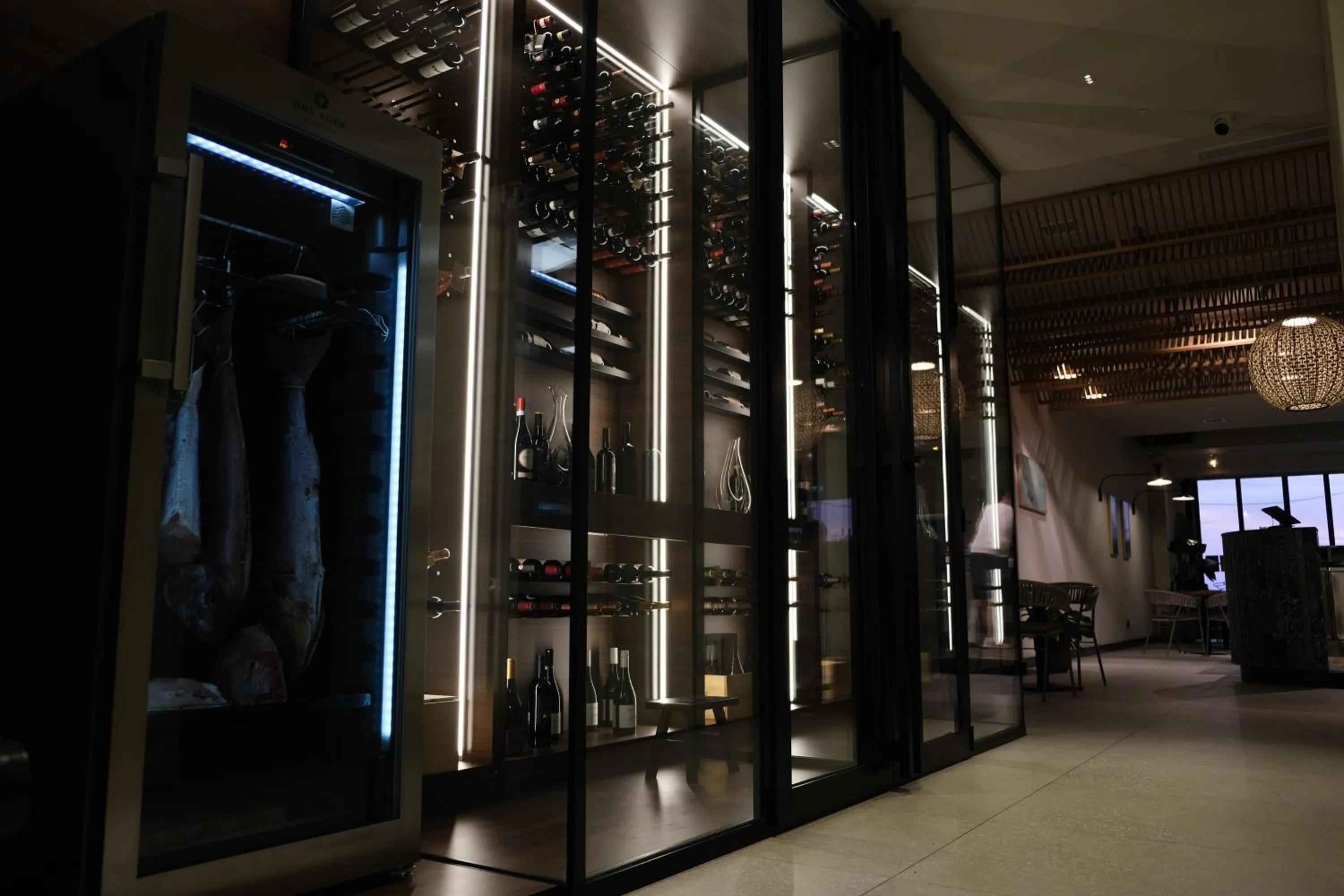 Restaurant/places to eat in Deep Blu Boutique Hotel