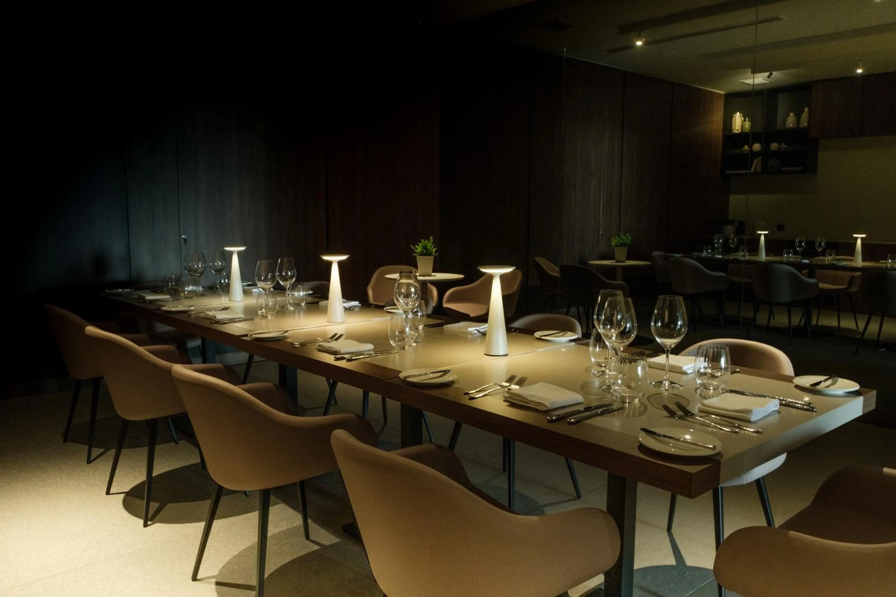 Restaurant/places to eat in Deep Blu Boutique Hotel