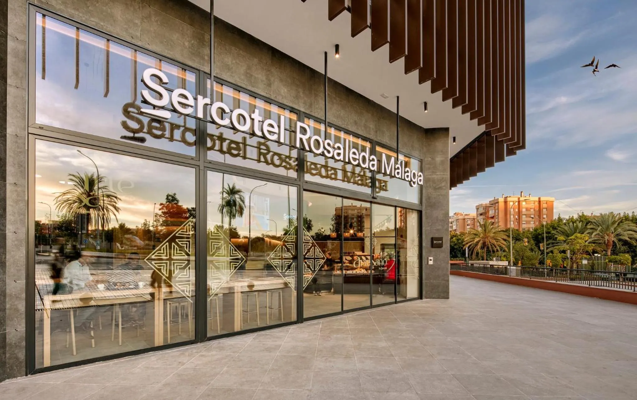Facade/entrance in Sercotel Rosaleda Málaga