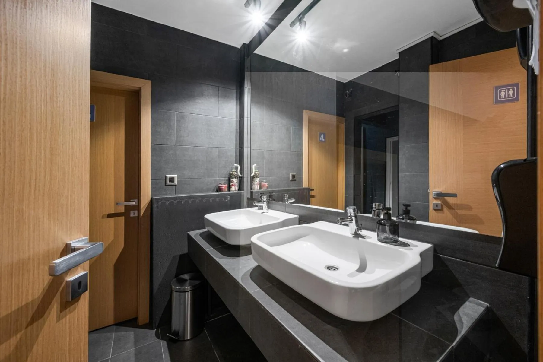 Toilet in Prince Rooftop