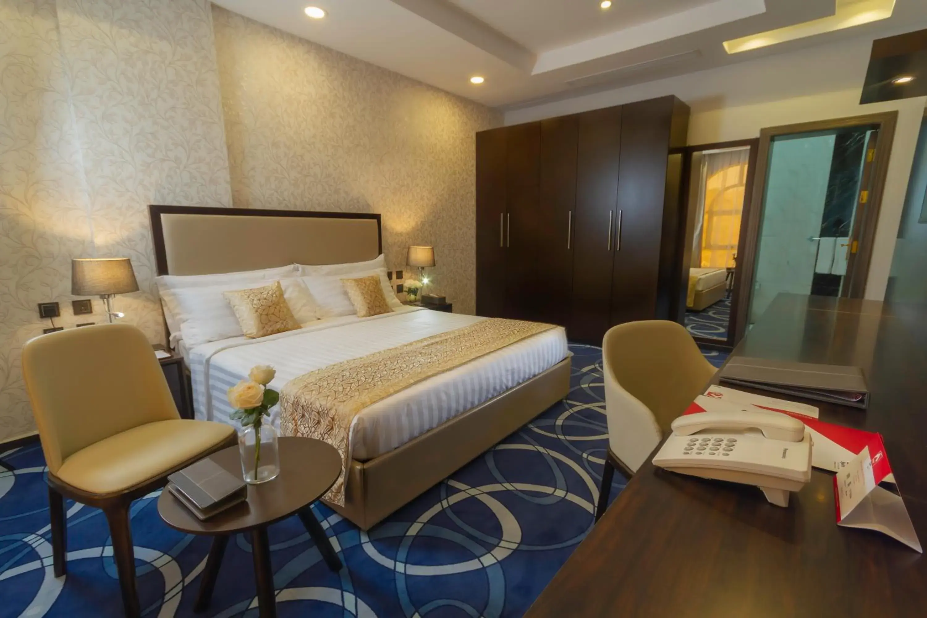 Superior King Room in Cloud City Hotel Superior King Room in Cloud City Hotel