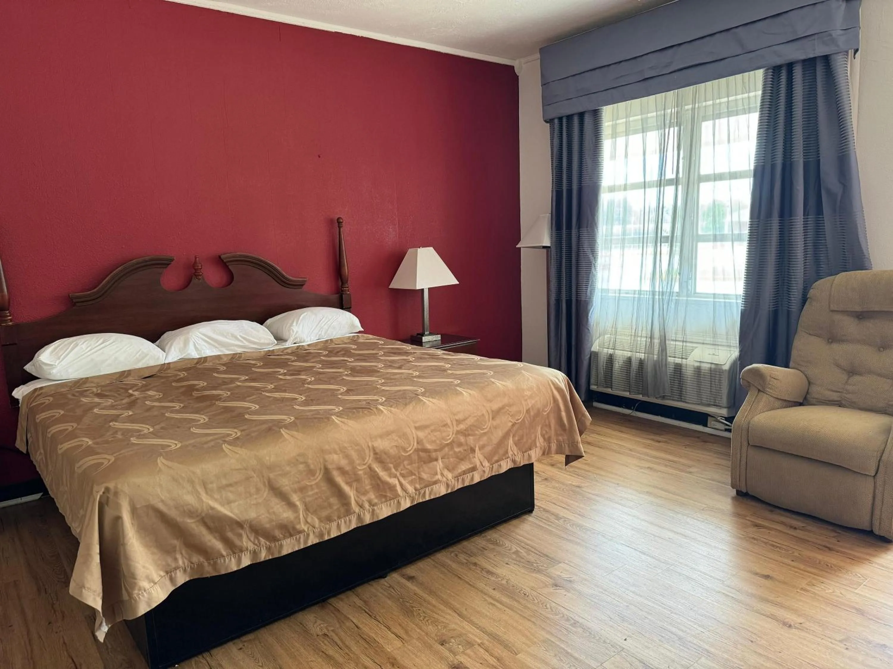 Bedroom in Travel Inn Danville