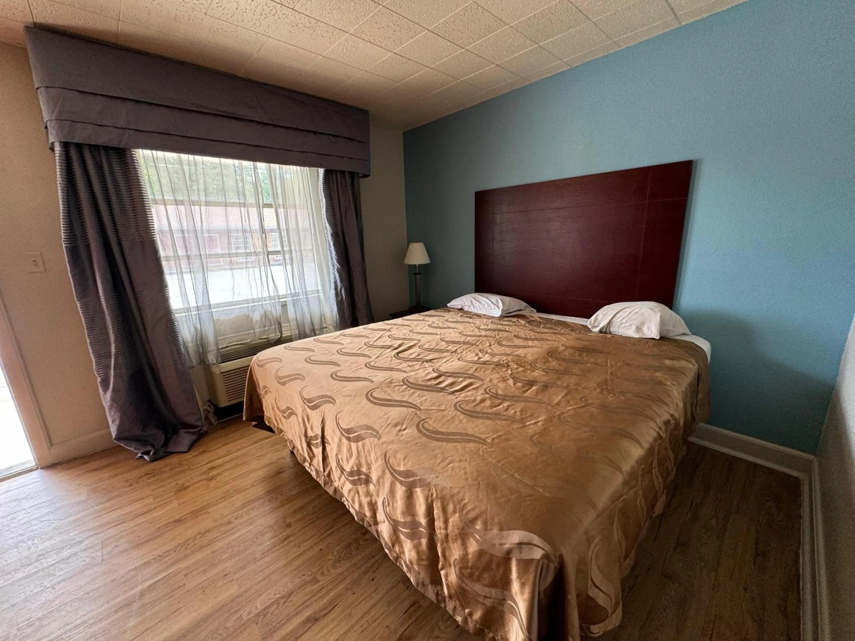 Bedroom in Travel Inn Danville