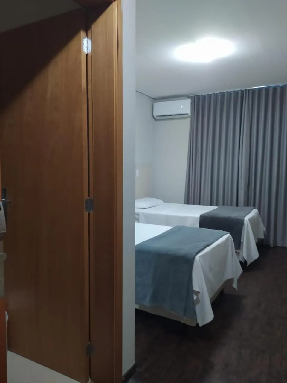 Bed in Front Hotel Expominas