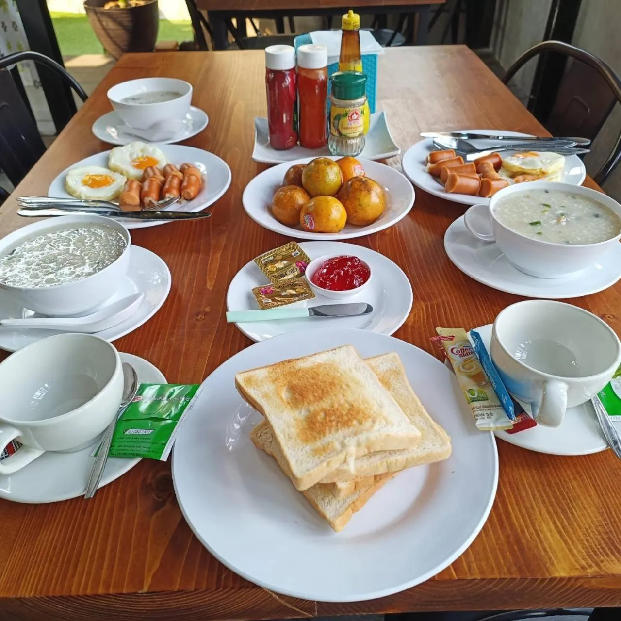 Food in Hi Creek Resort