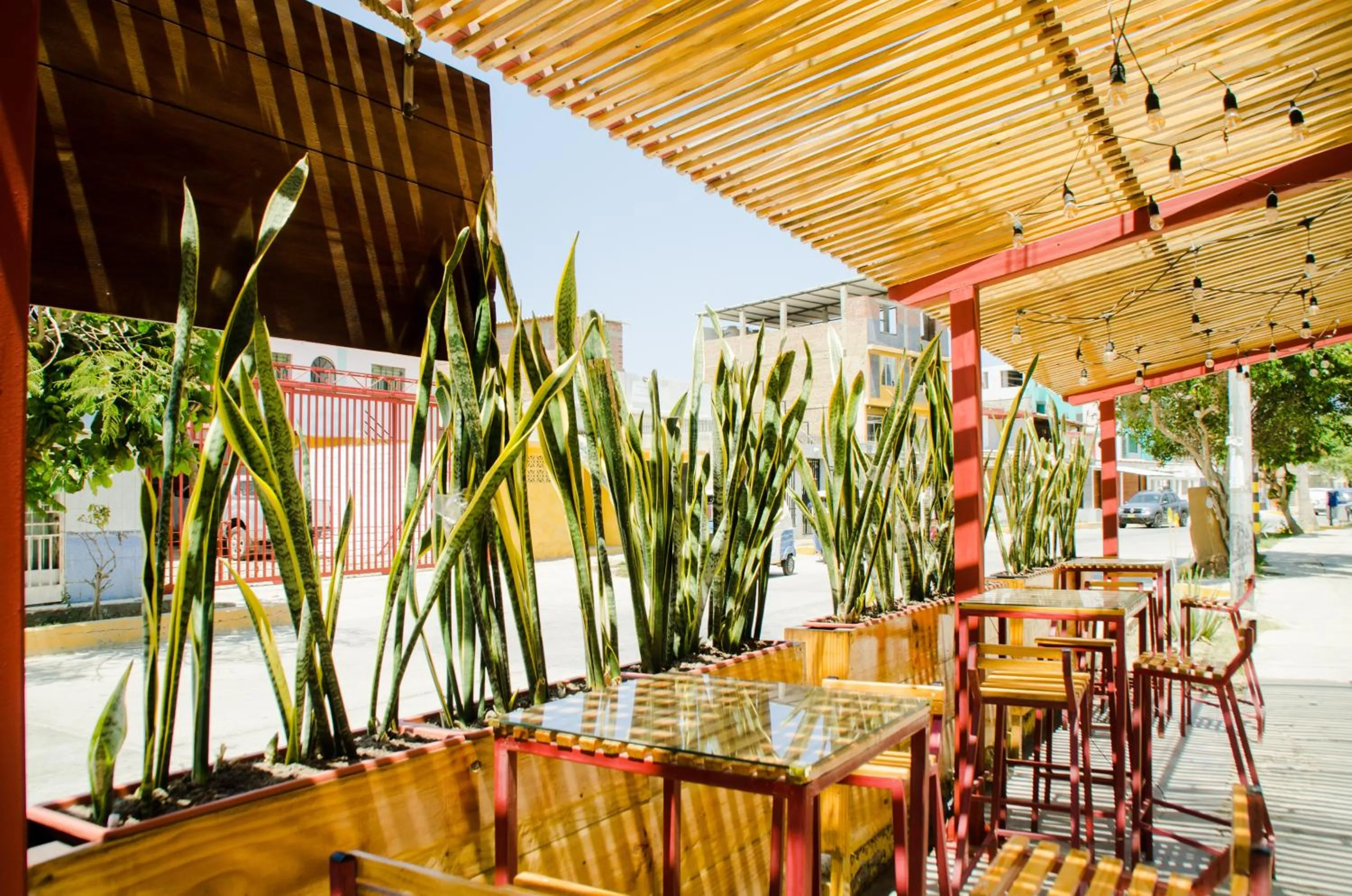 Restaurant/places to eat in Hotel Oro Negro