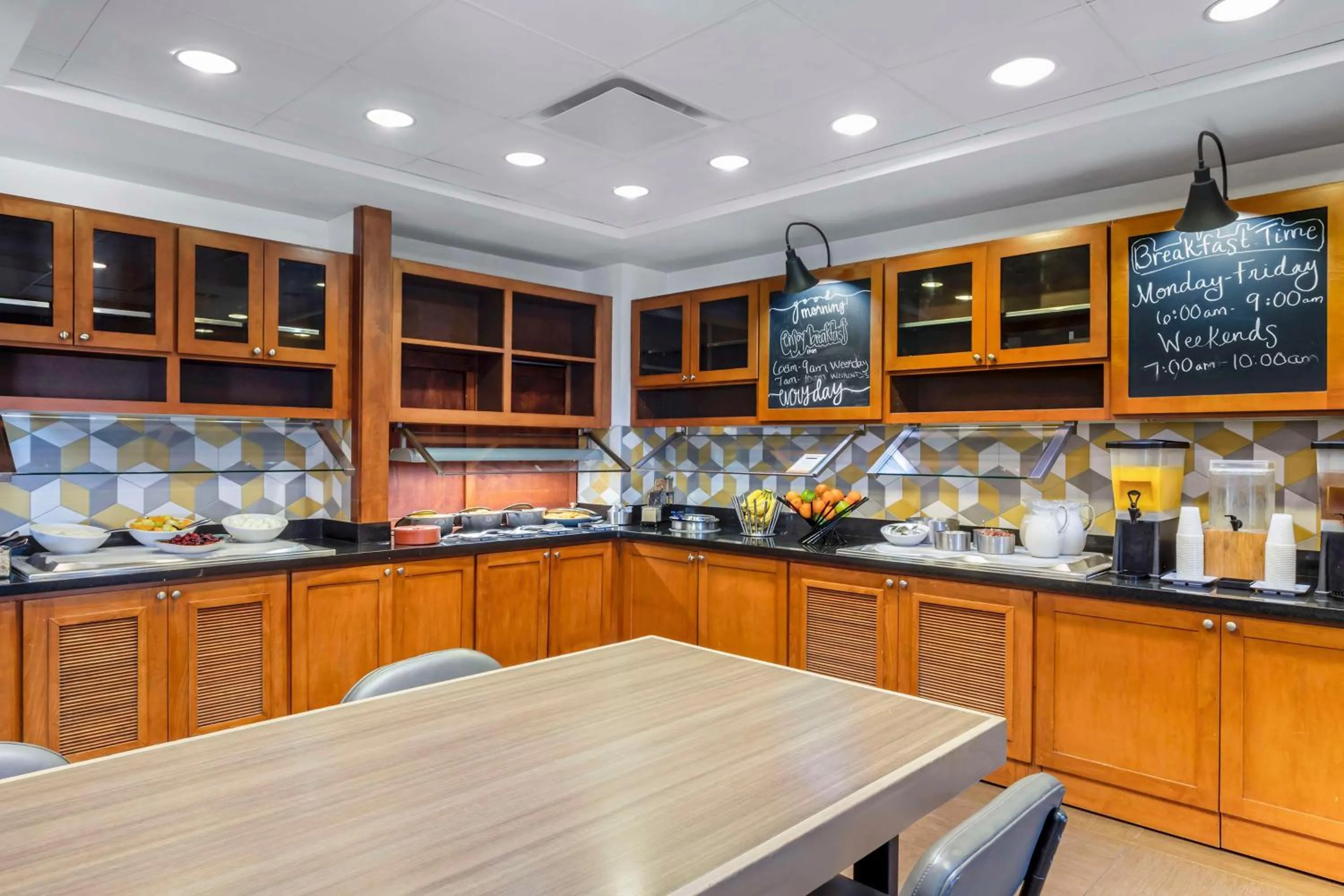 Restaurant/places to eat in Hyatt Place Houston-North