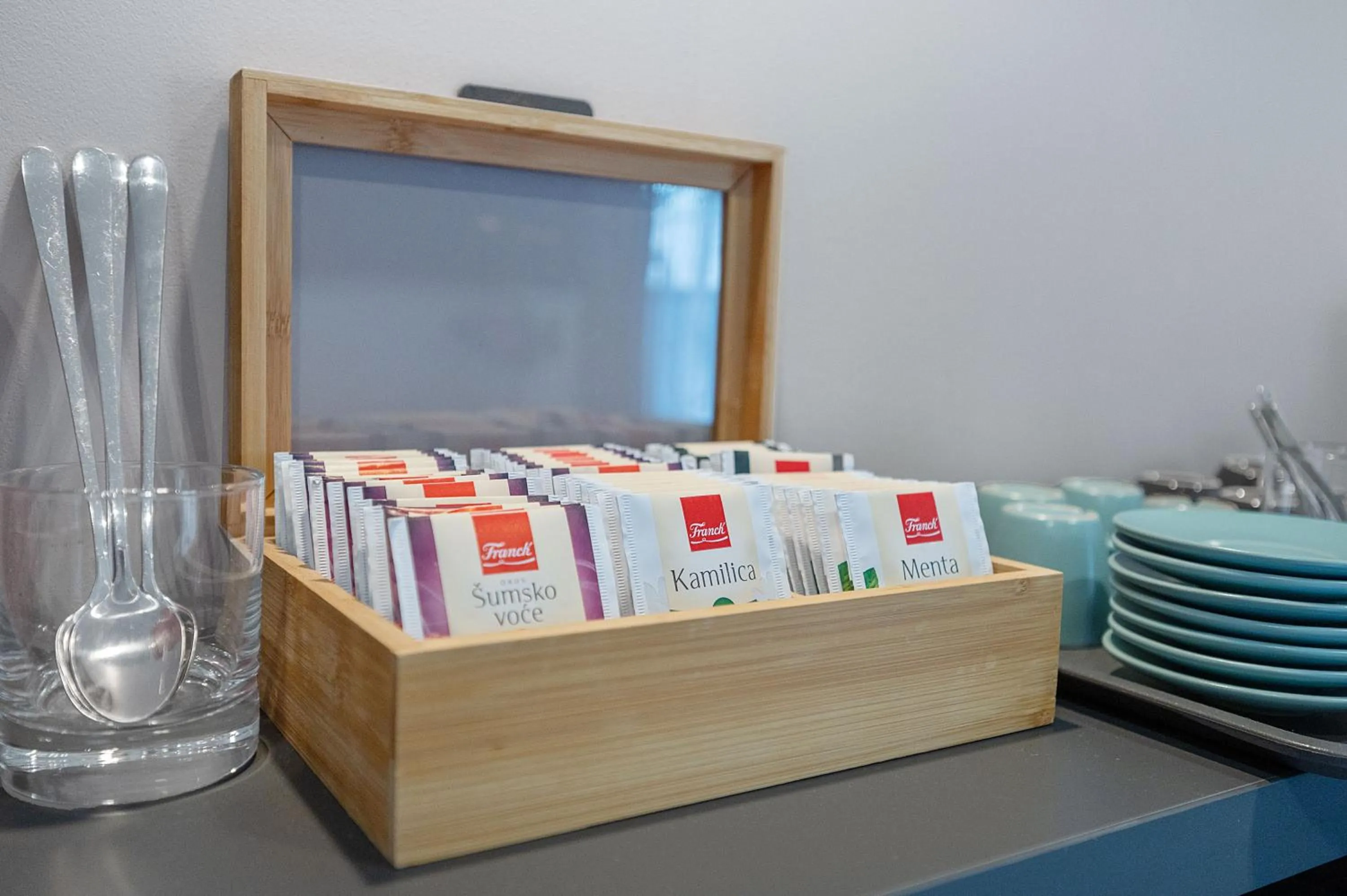 Coffee/tea facilities in iNova