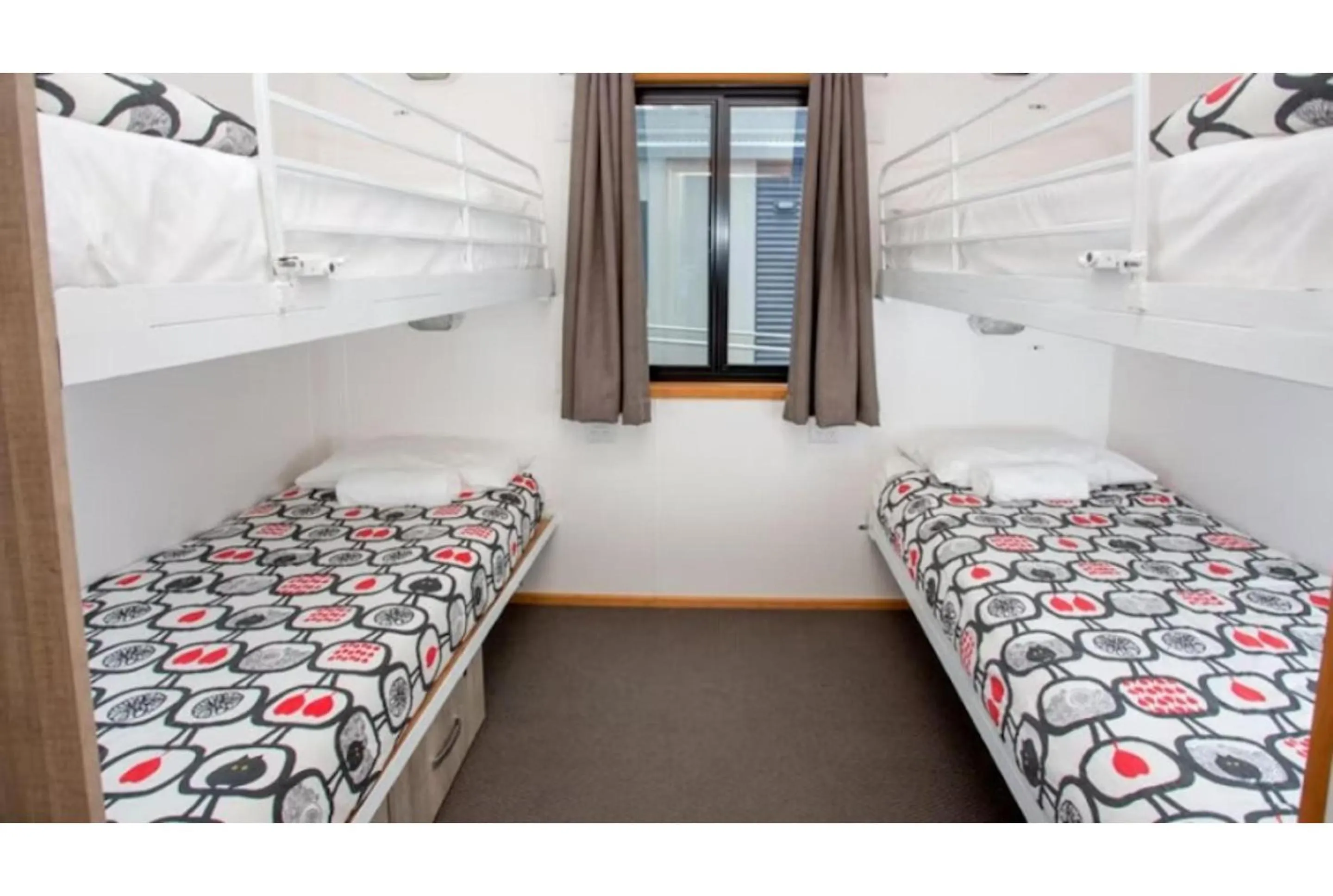 Bedroom, Bed in Discovery Parks - Renmark Riverfront