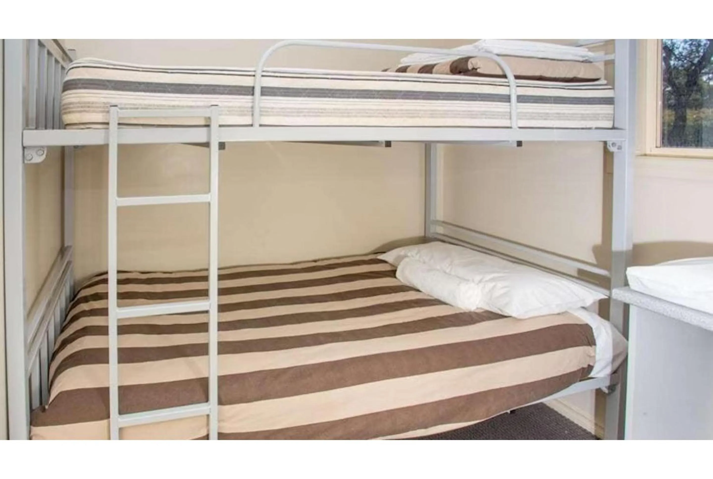 Bedroom, Bed in Discovery Parks - Renmark Riverfront
