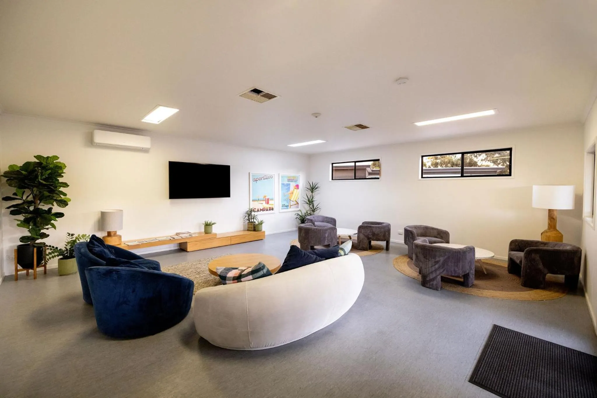 Communal lounge/ TV room in Discovery Parks - Renmark Riverfront
