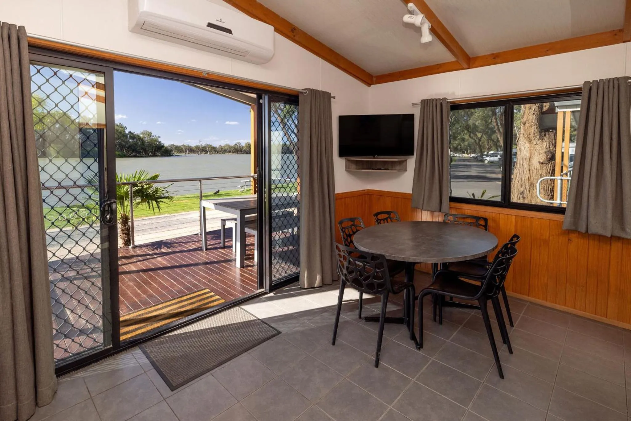 TV and multimedia in Discovery Parks - Renmark Riverfront