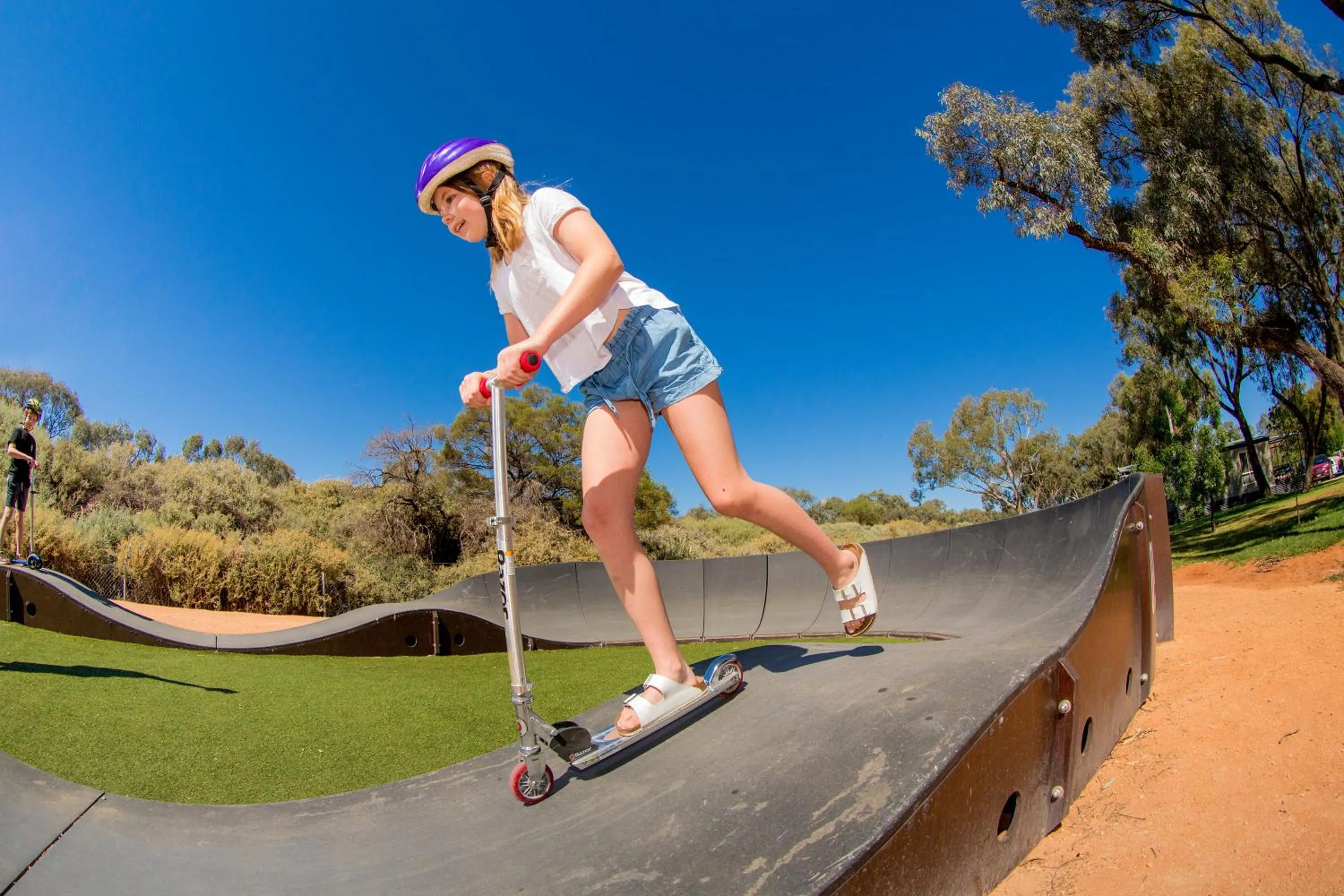 Cycling in Discovery Parks - Renmark Riverfront