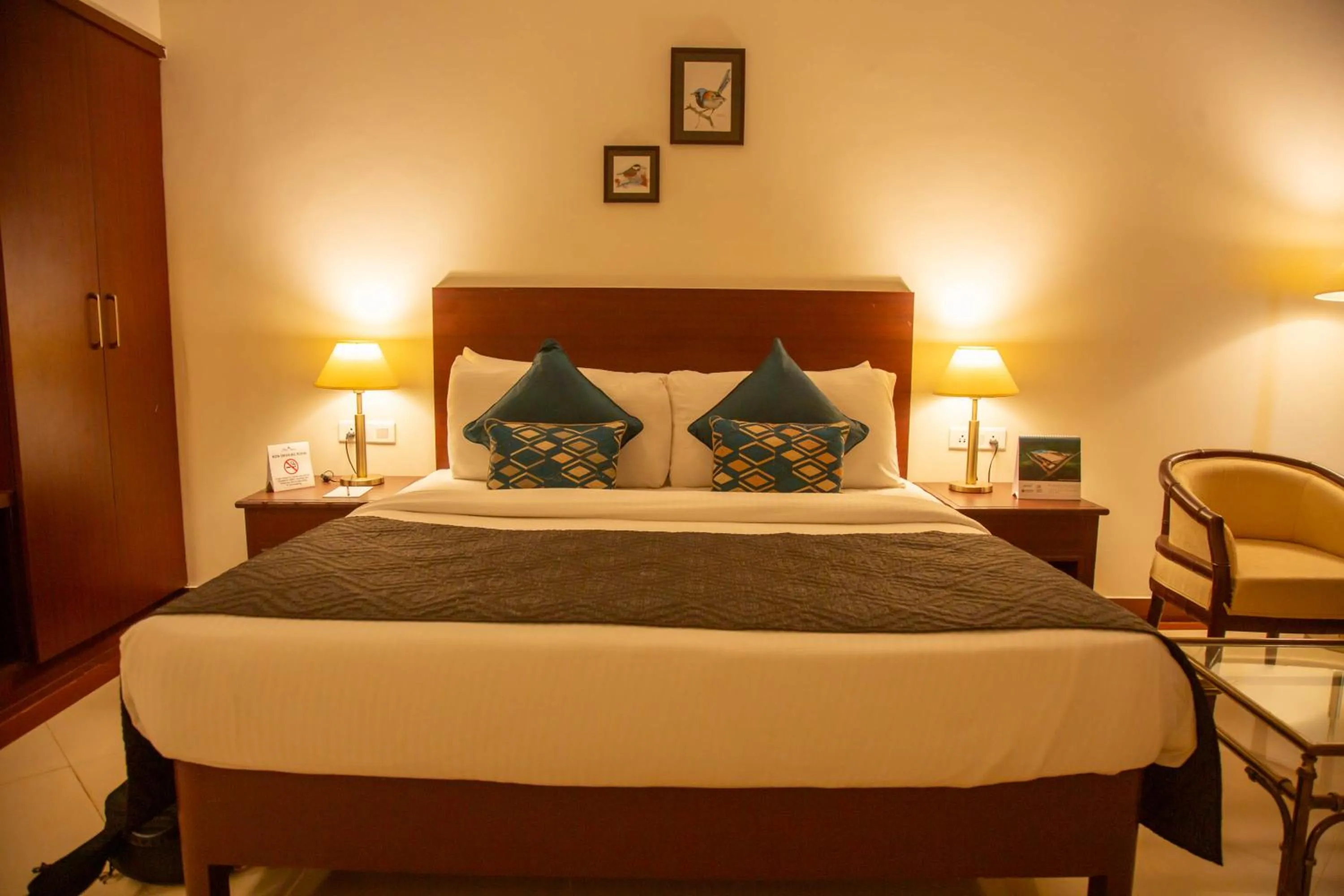Bed in Naveen Residency