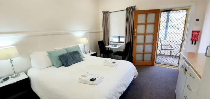 Queen Room in Coppers Hill Private Accommodation Queen Room in Coppers Hill Private Accommodation