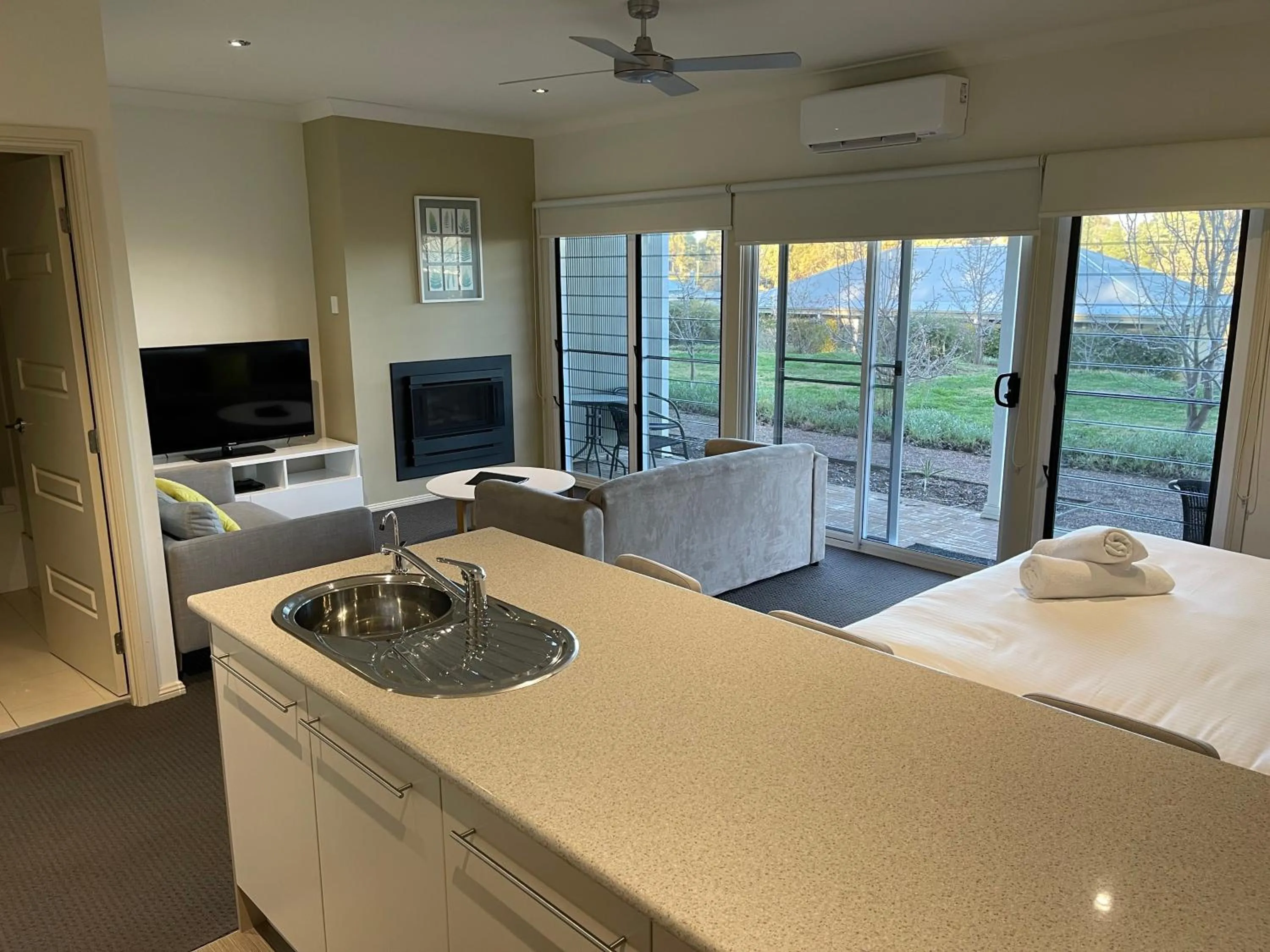 Kitchen or kitchenette in H Boutique Hotel