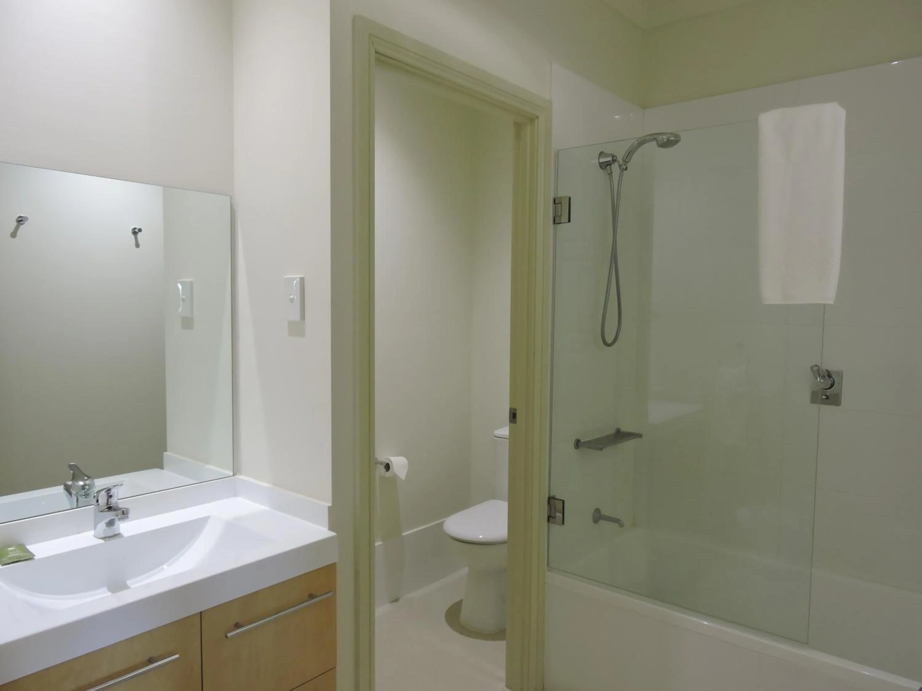 Shower in H Boutique Hotel