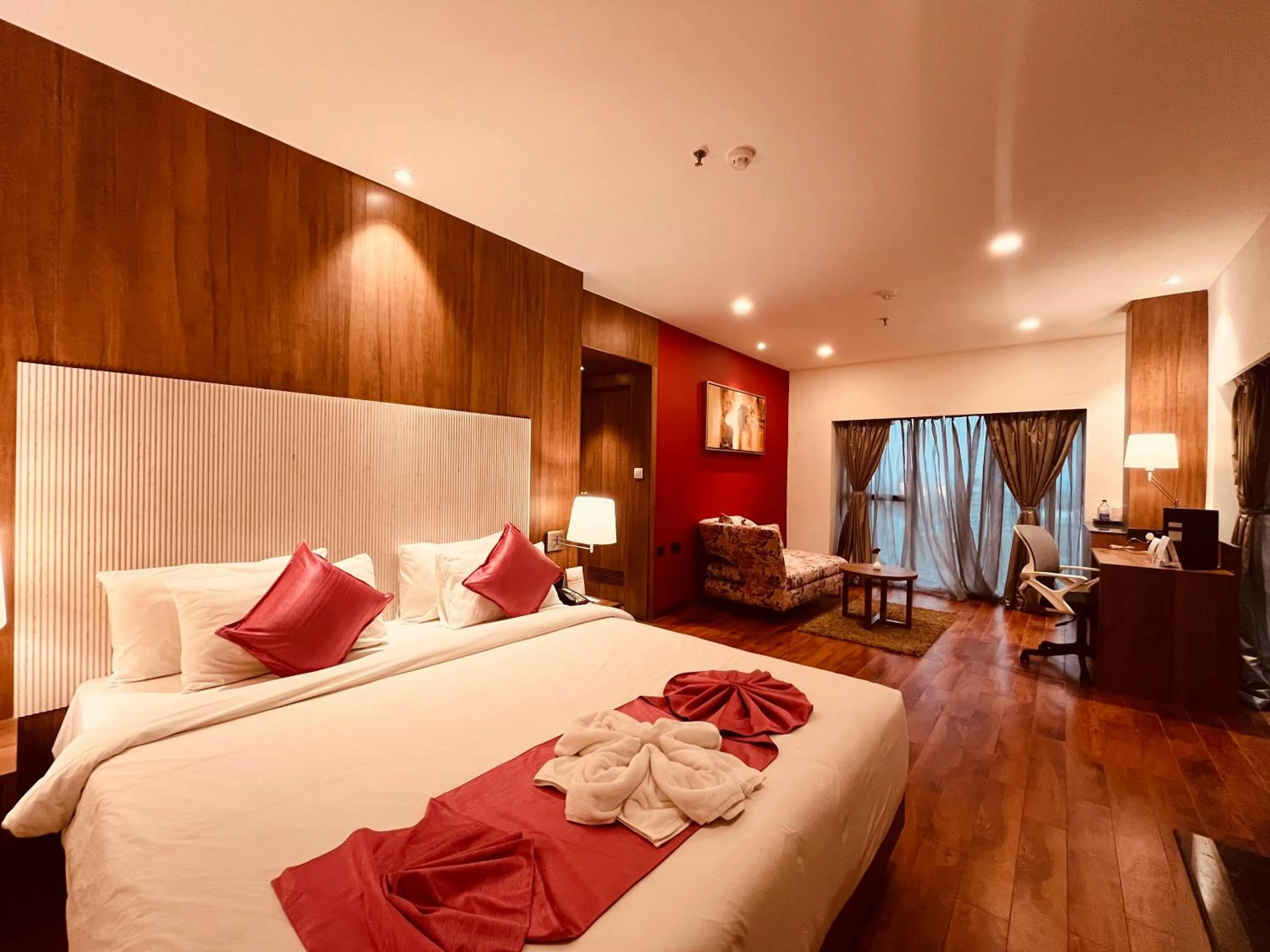 Bedroom, Bed in Hotel Senses