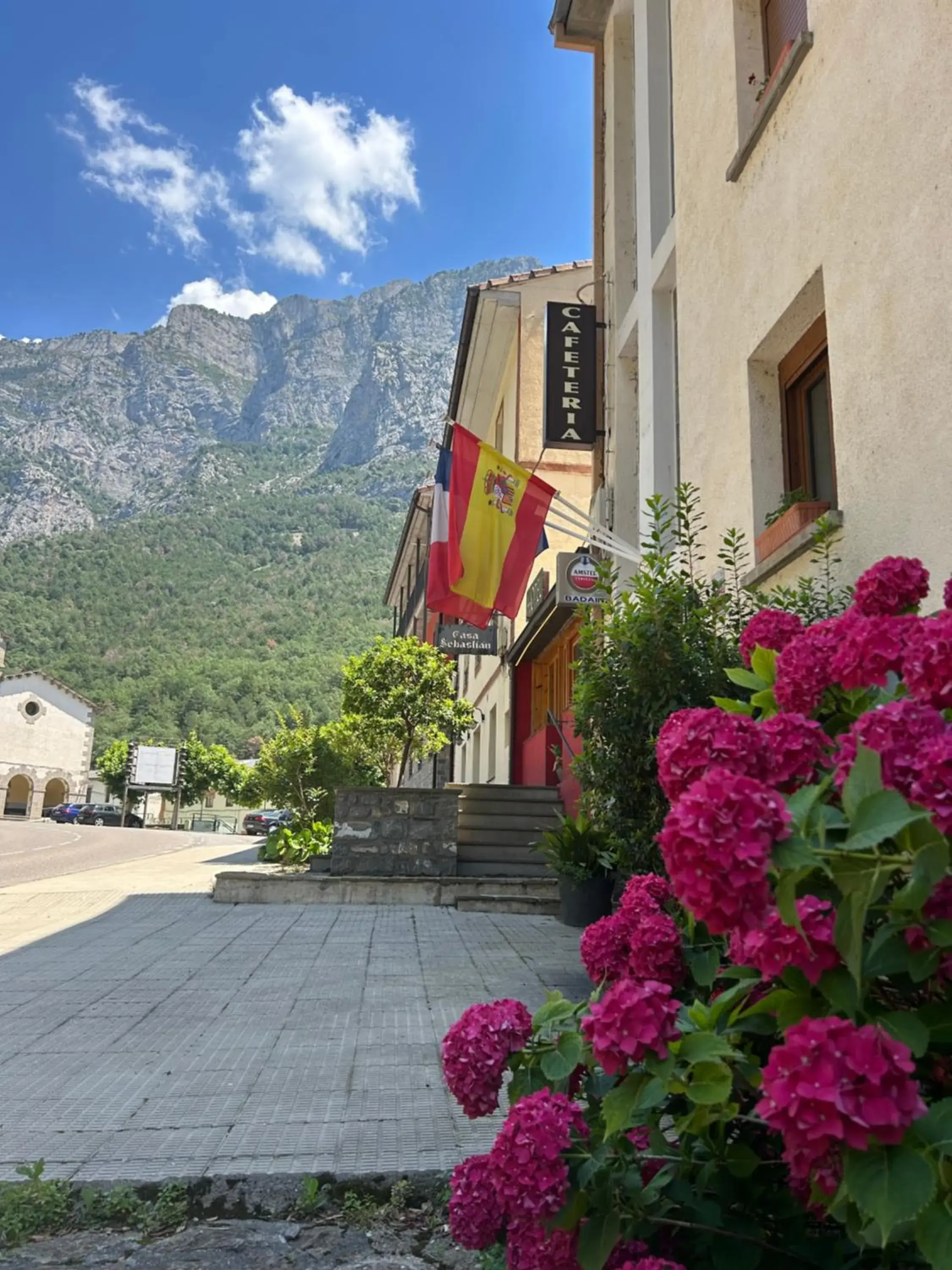 Hotel-Restaurante Badain Hotel-Restaurante Badain