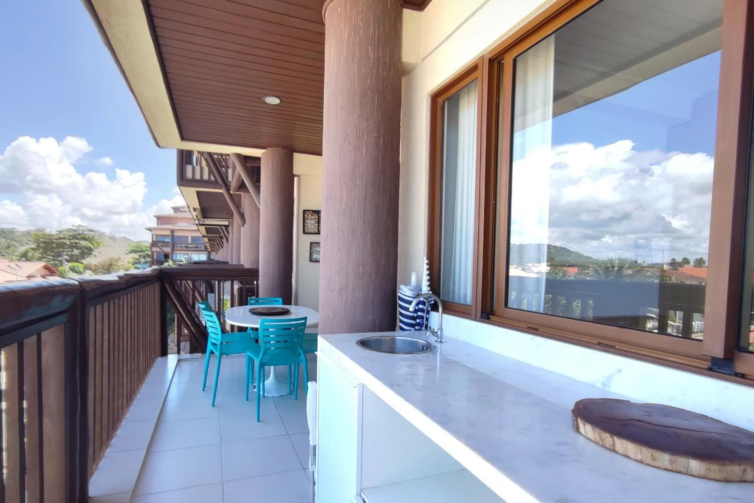 Balcony/Terrace in Barra Bali - Pé na areia com Vista Mar