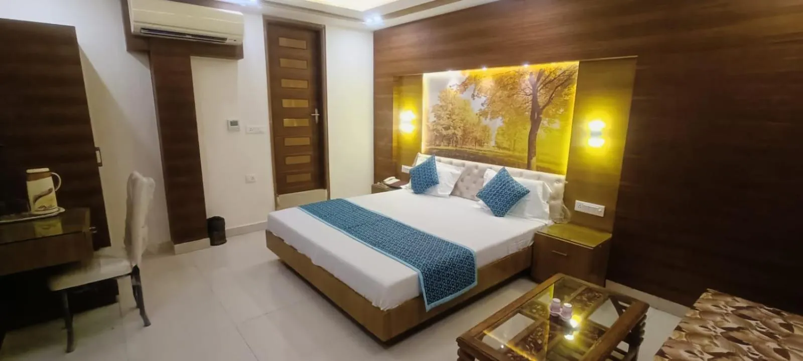 Property building, Bed in Hotel Jigyasa By Mayda Hospitality Pvt. Ltd.