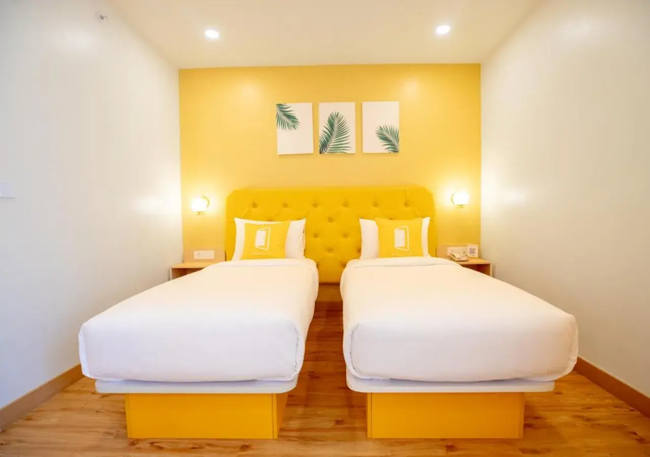 Executive Twin - single occupancy in Bloom Hotel - HSR Layout Sec 6 Executive Twin - single occupancy in Bloom Hotel - HSR Layout Sec 6