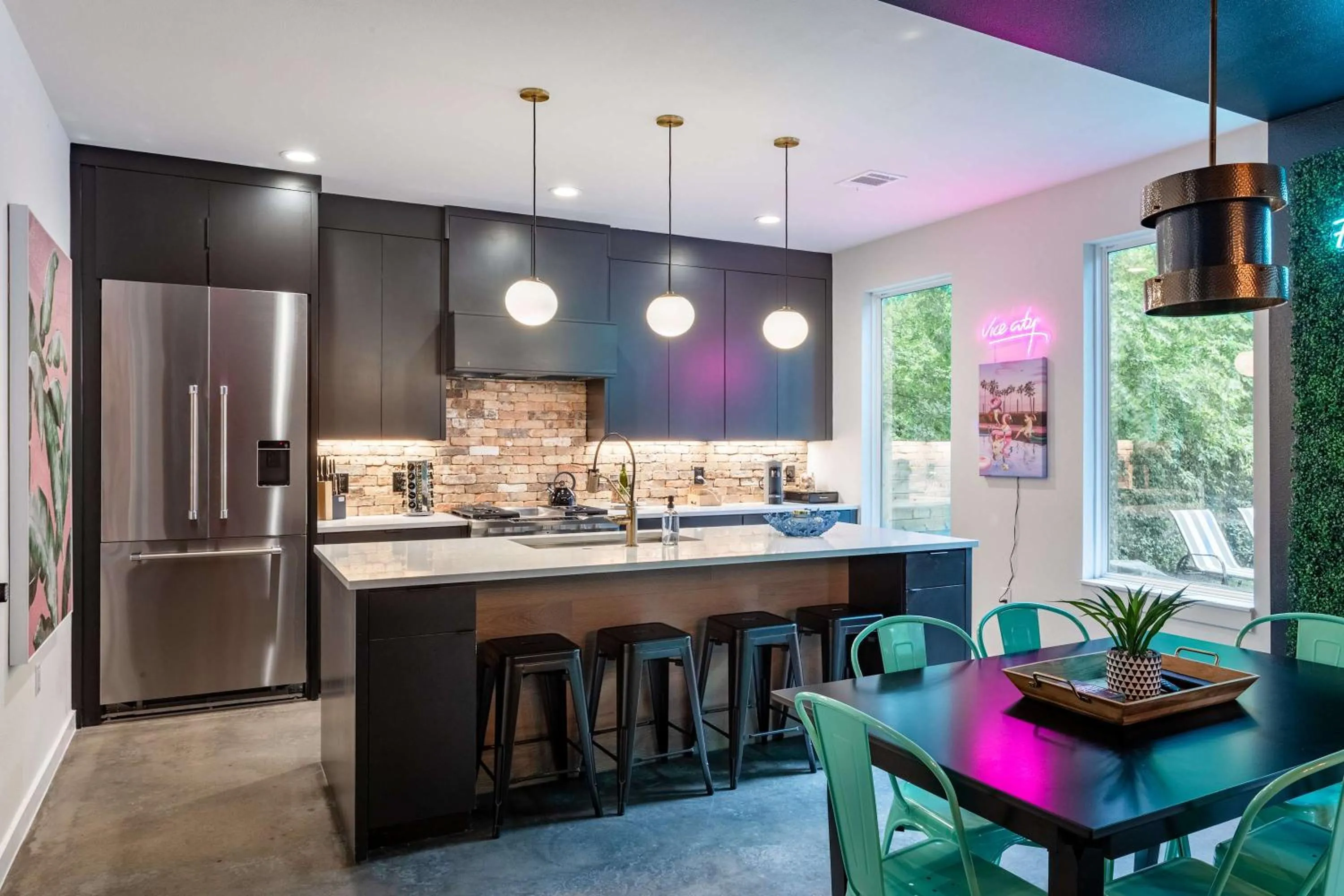 Kitchen or kitchenette in Upstay Luxe Pool Retreat - 7 Min to Rainey St