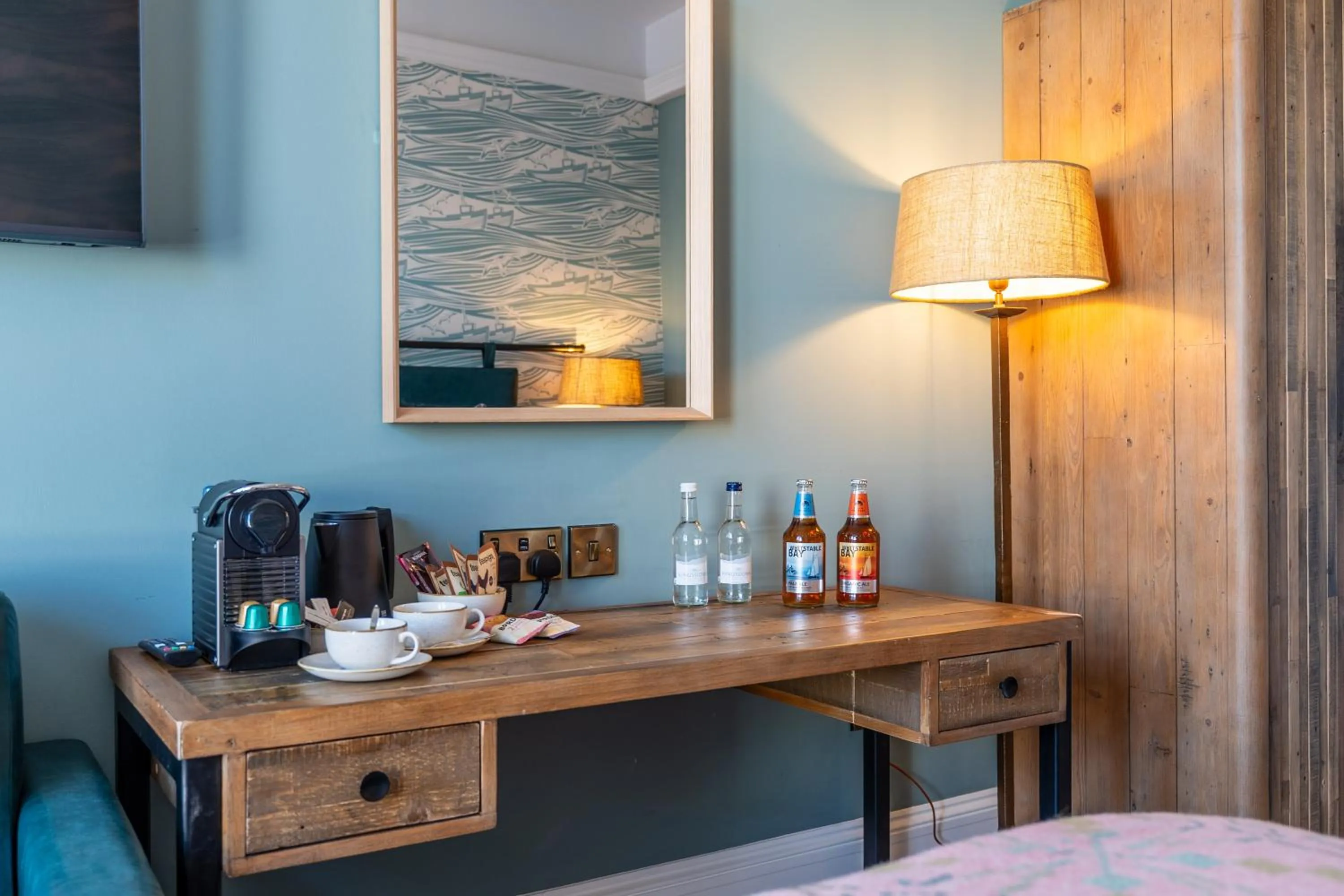 Coffee/tea facilities, Bed in Duke of Cumberland