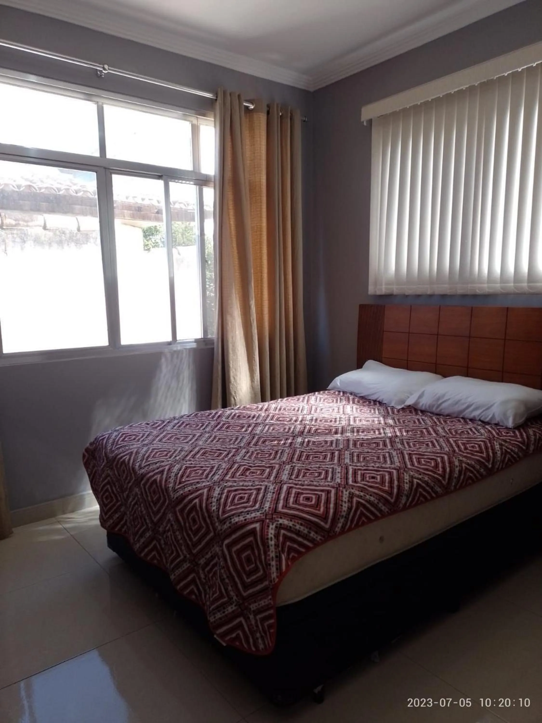 Bedroom, Bed in FORT BEACH, Conheça CABO FRIO em 3 dias a pé e carro no estacionamento