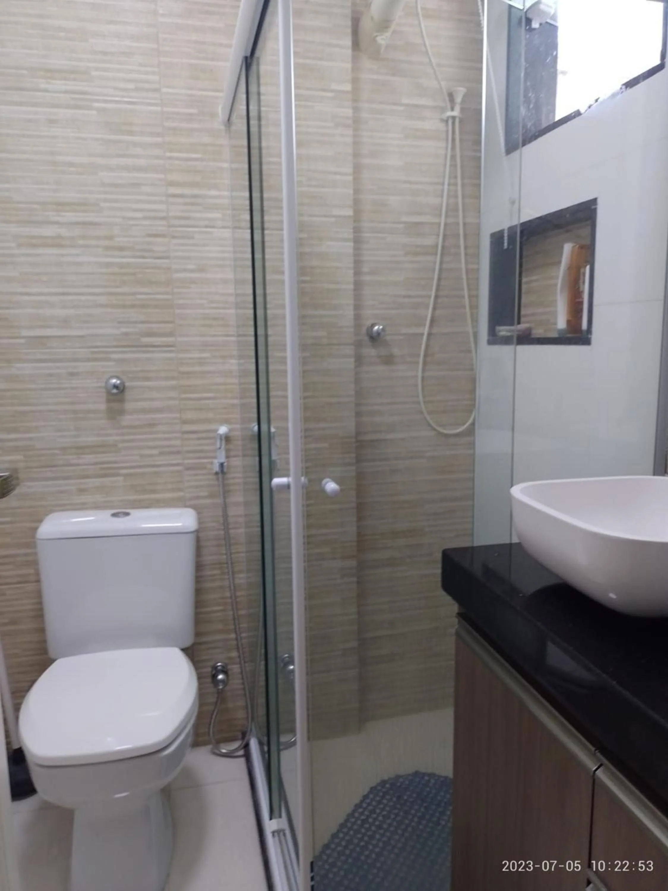 Bedroom in FORT BEACH, Conheça CABO FRIO em 3 dias a pé e carro no estacionamento