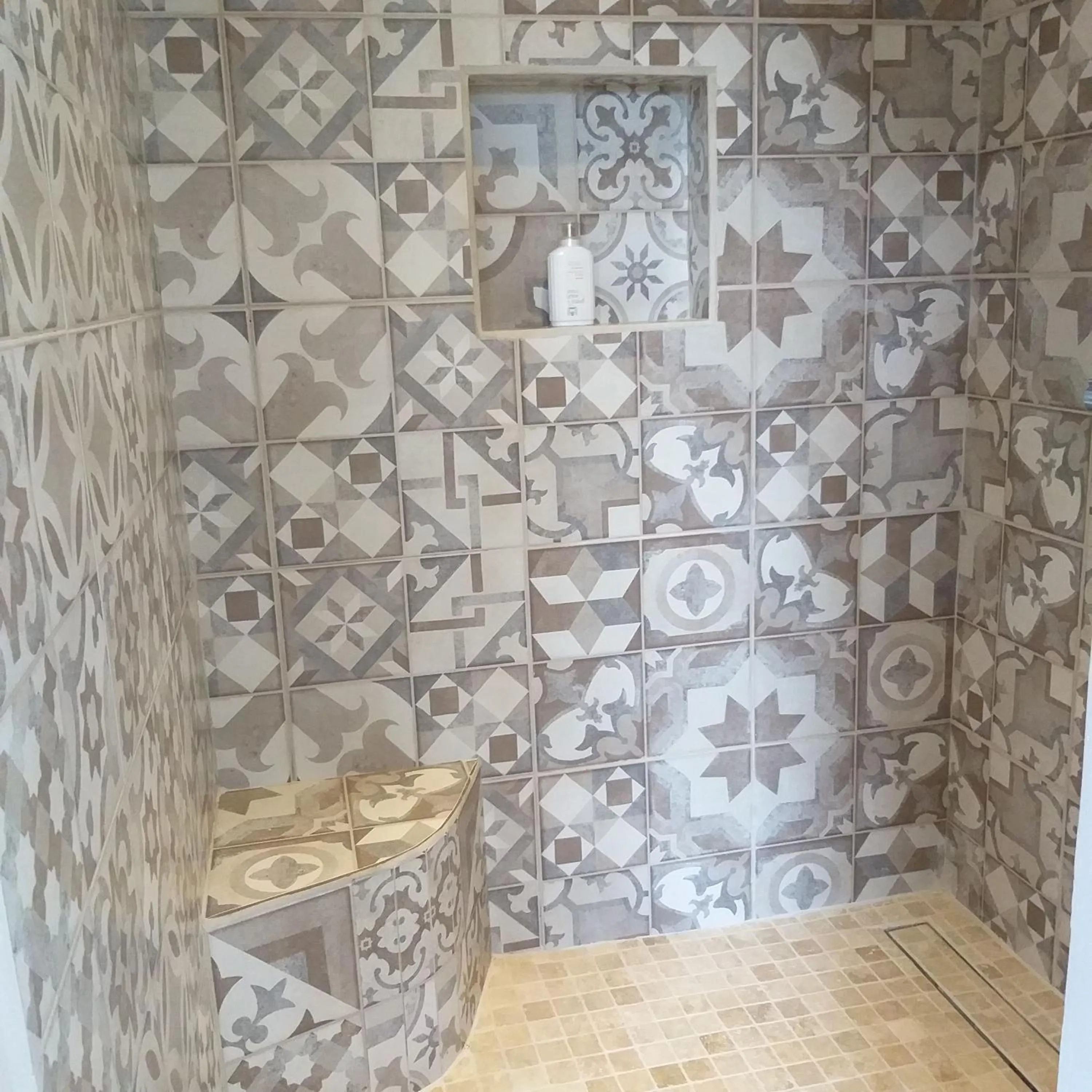 Shower in SCHUMANN'S RESORT & PARK