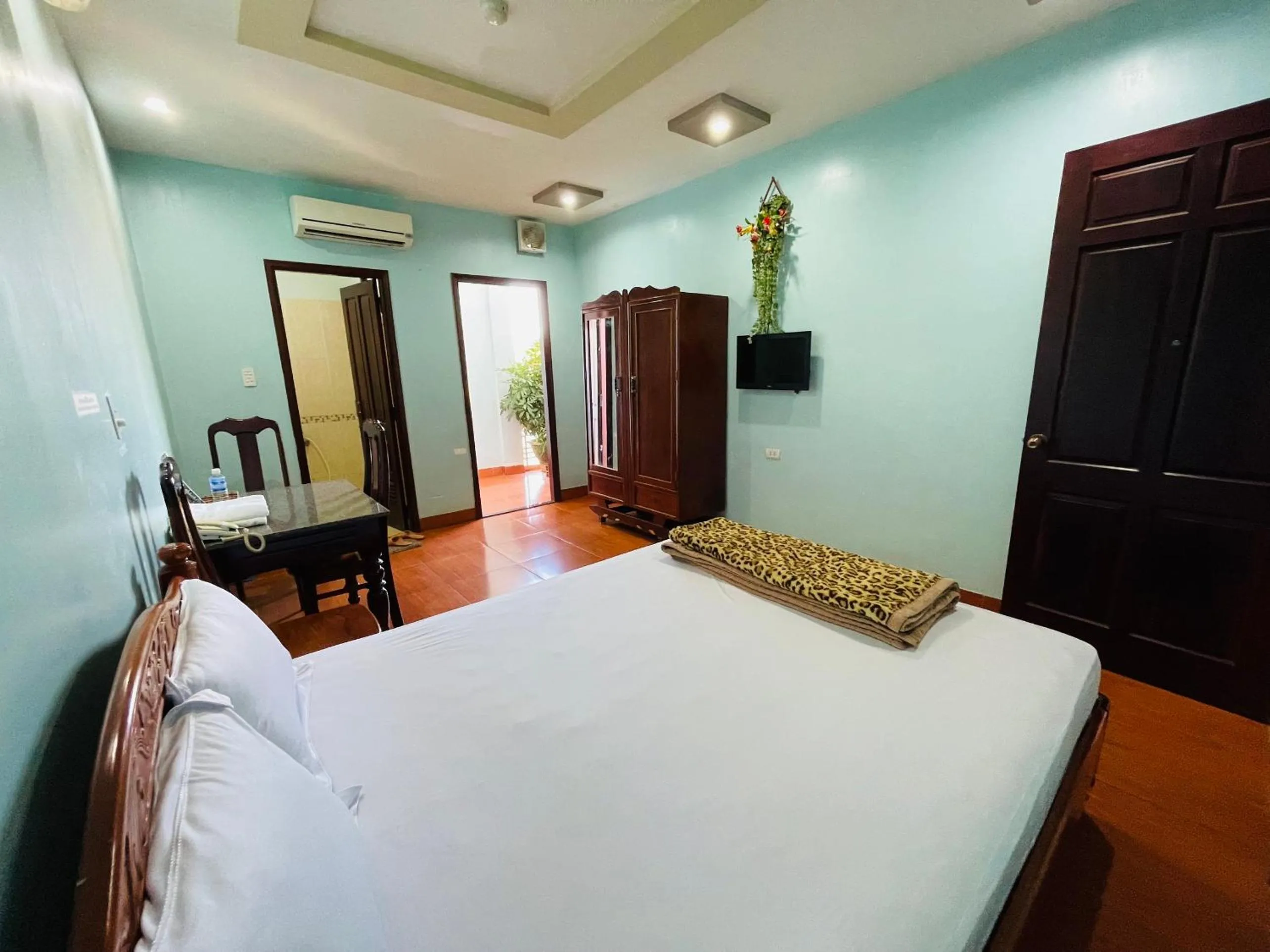 Bed in Manh Hung Hotel