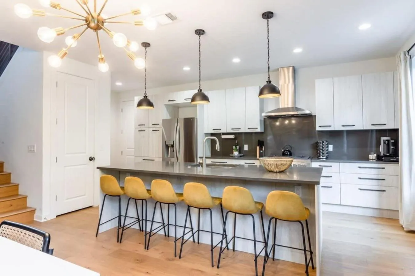 Kitchen or kitchenette in Eastside House Supreme Downtown 6 Min Drive