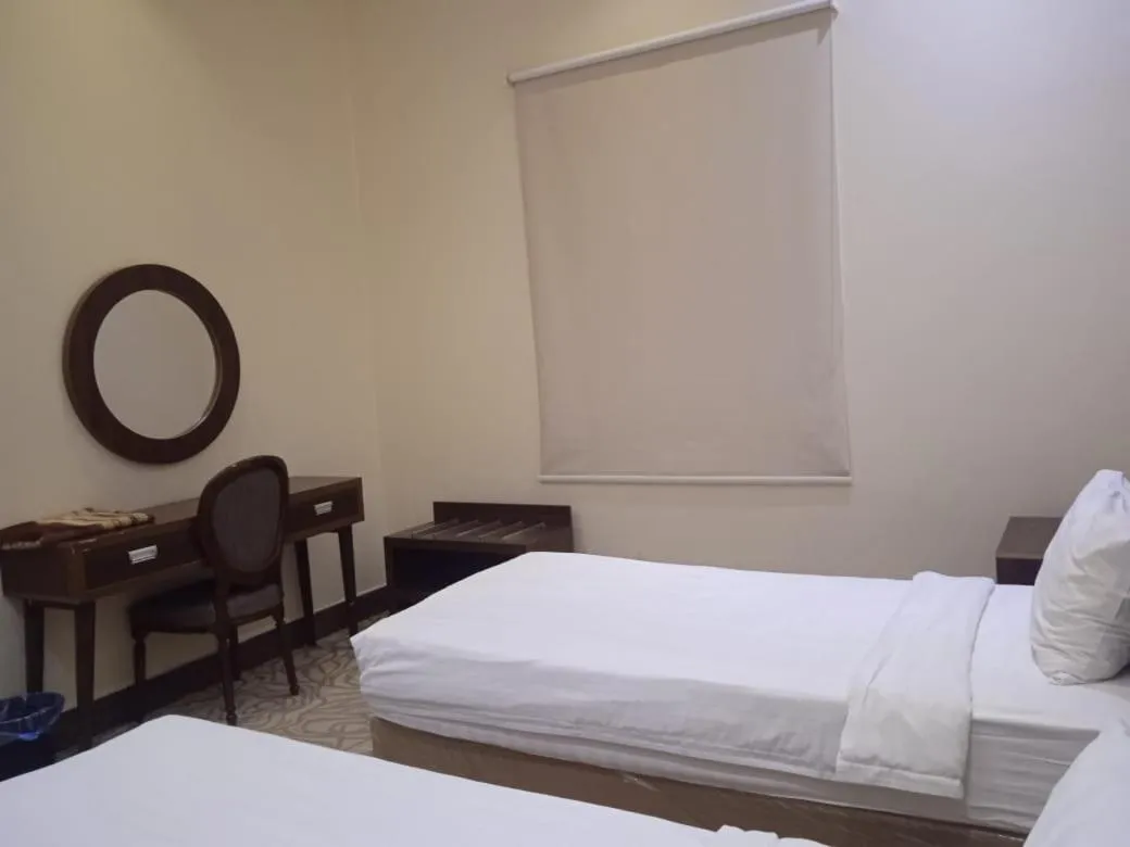 Bed in Quiet Rooms 7