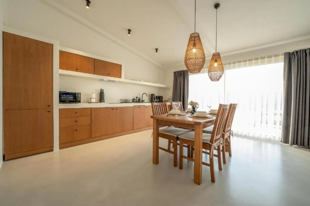 Dining area in Gizz Suites