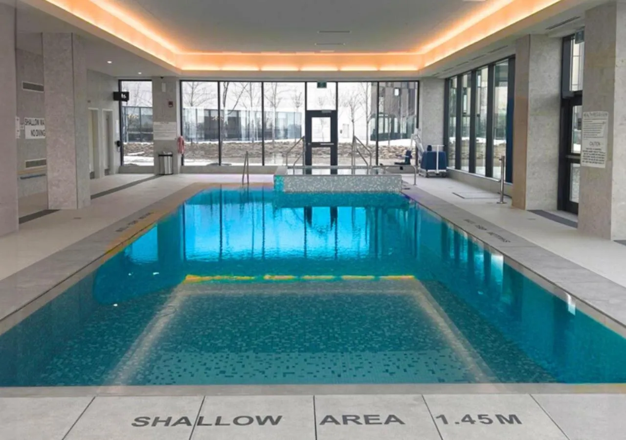 Swimming pool in Great Canadian Casino Resort Toronto