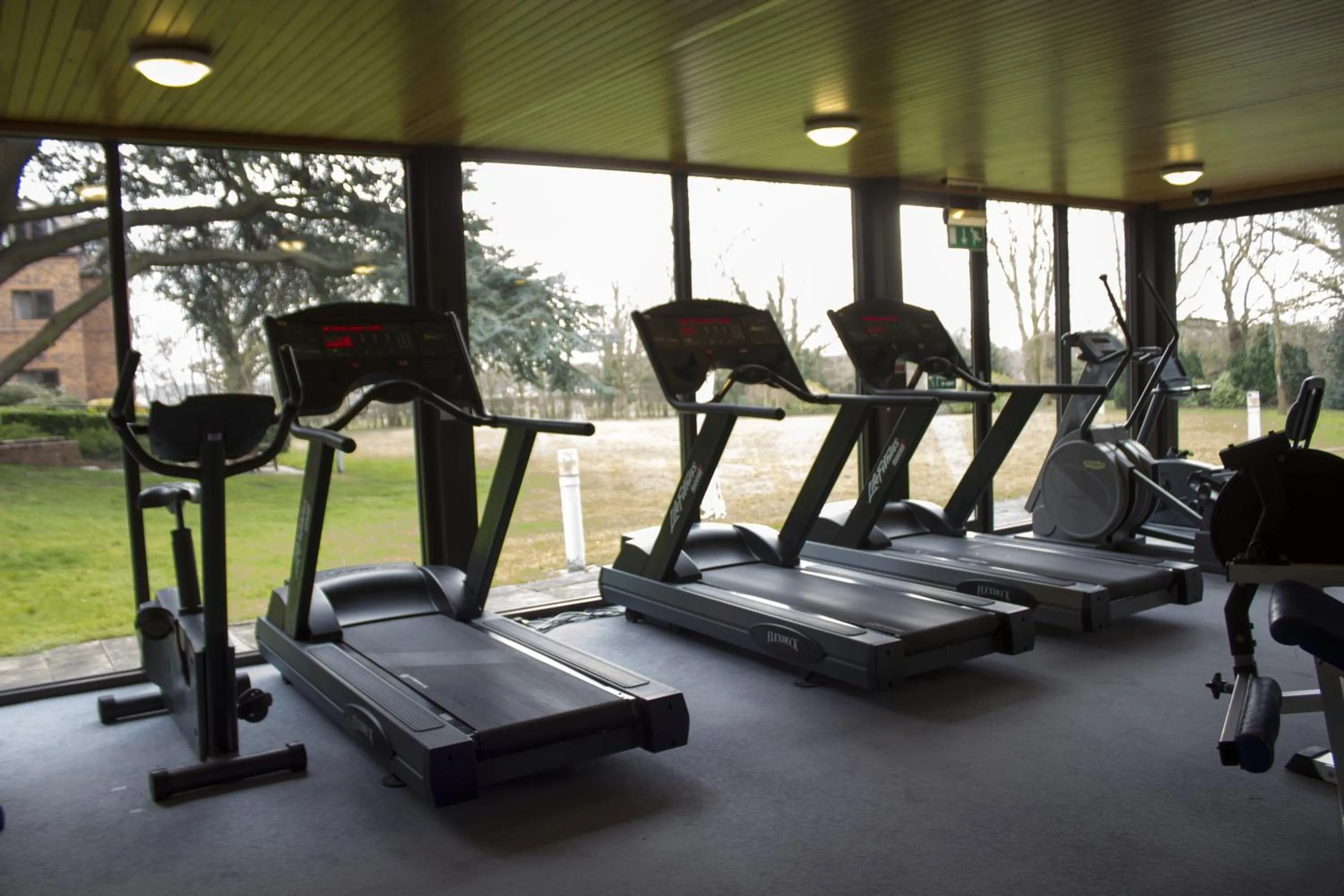 Fitness centre/facilities in Mercure Hull Grange Park Hotel