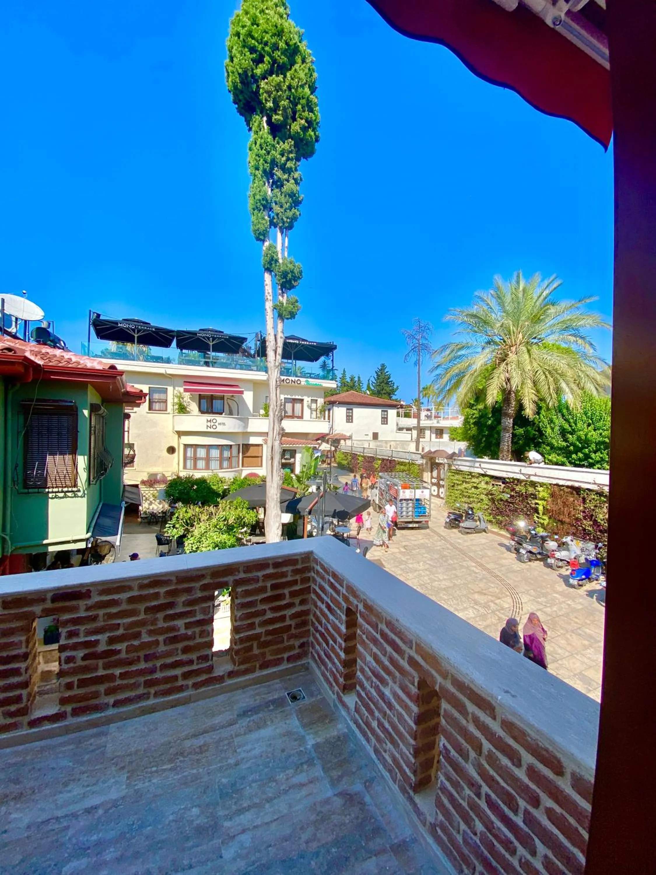 Spring in Ulivo Hotel