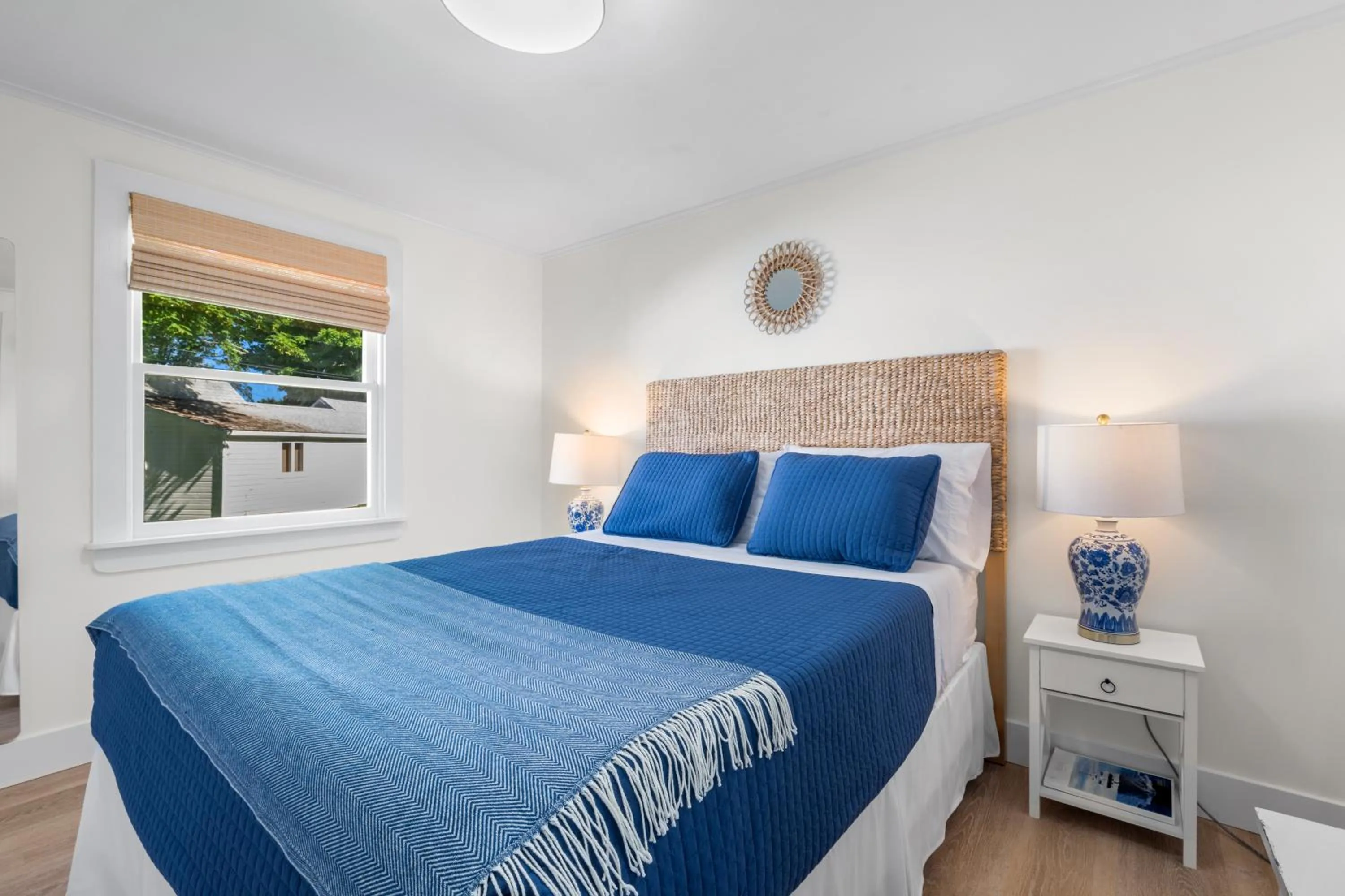 Bed in Marina Bay Cottages