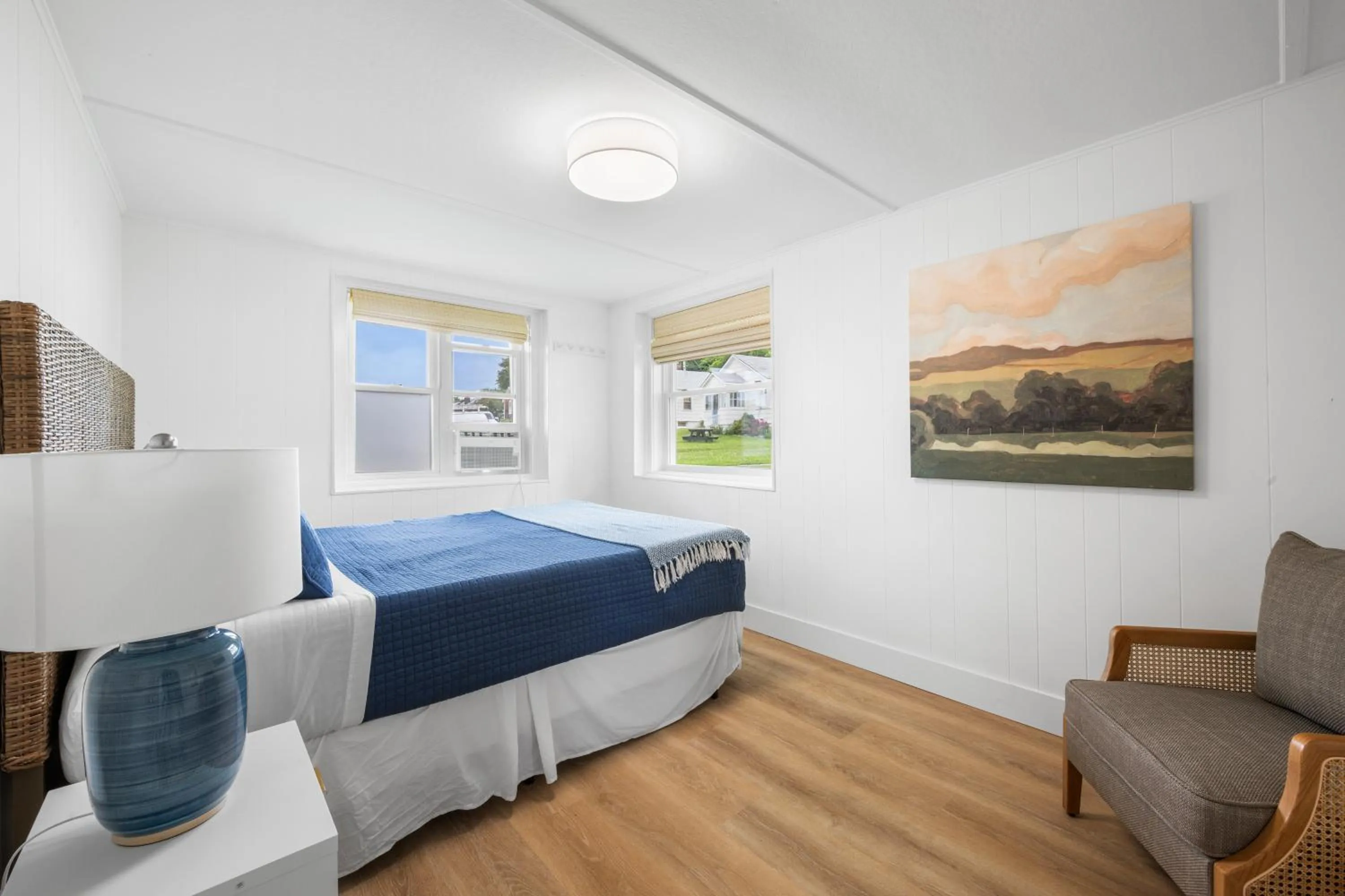 Bed in Marina Bay Cottages