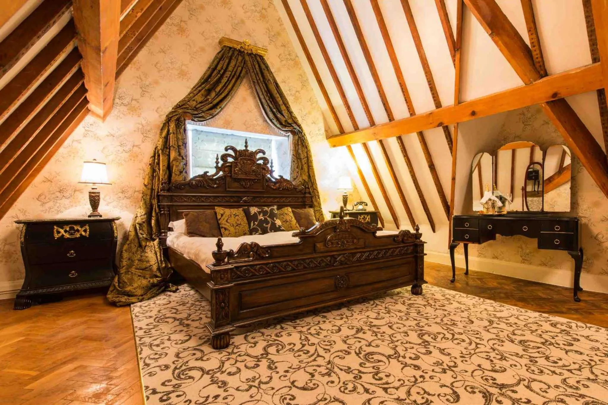 Photo of the whole room in Maenan Abbey Hotel