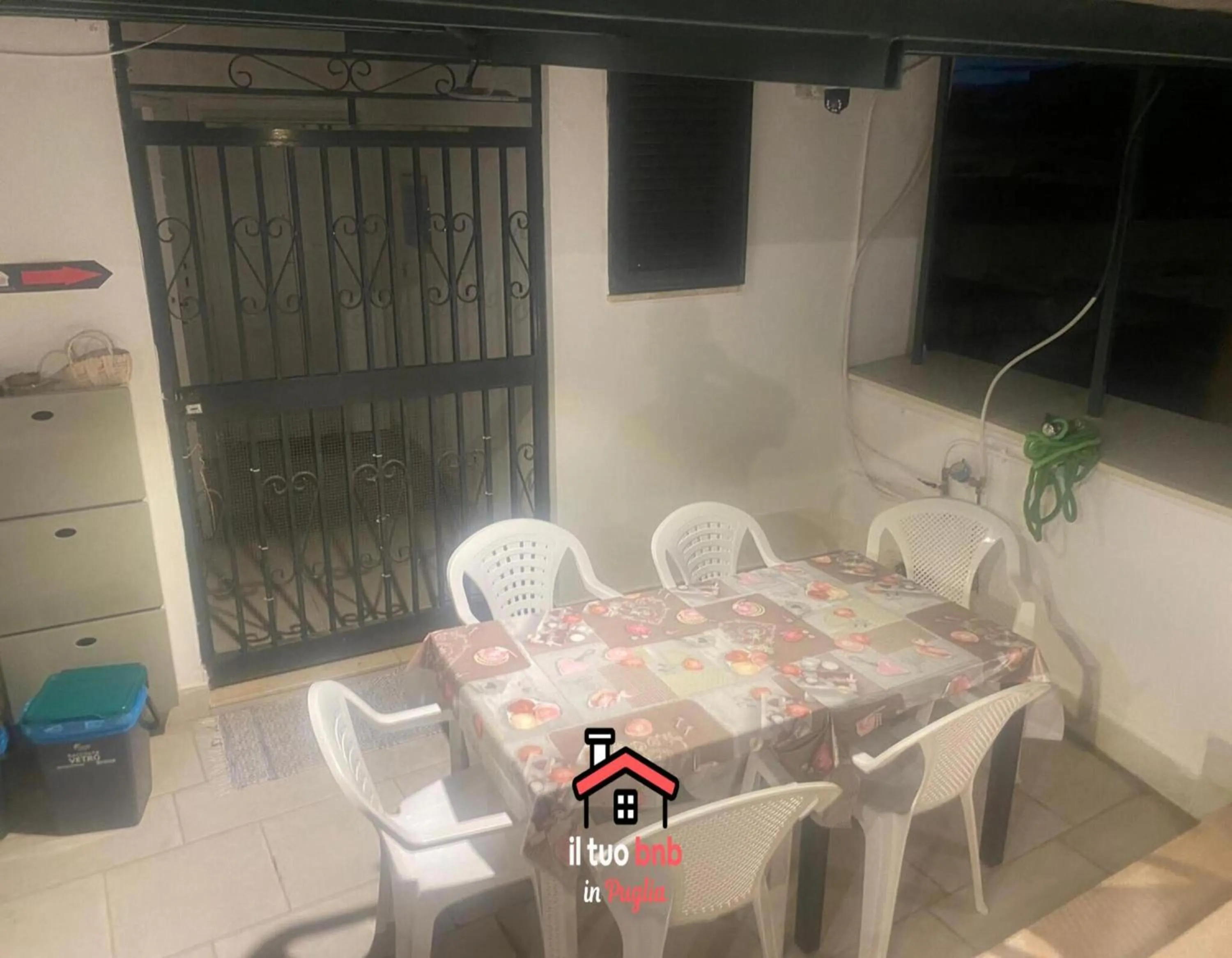 Property building in Casa Bianca bnb,Big Terrace,10 min Airport Beaches