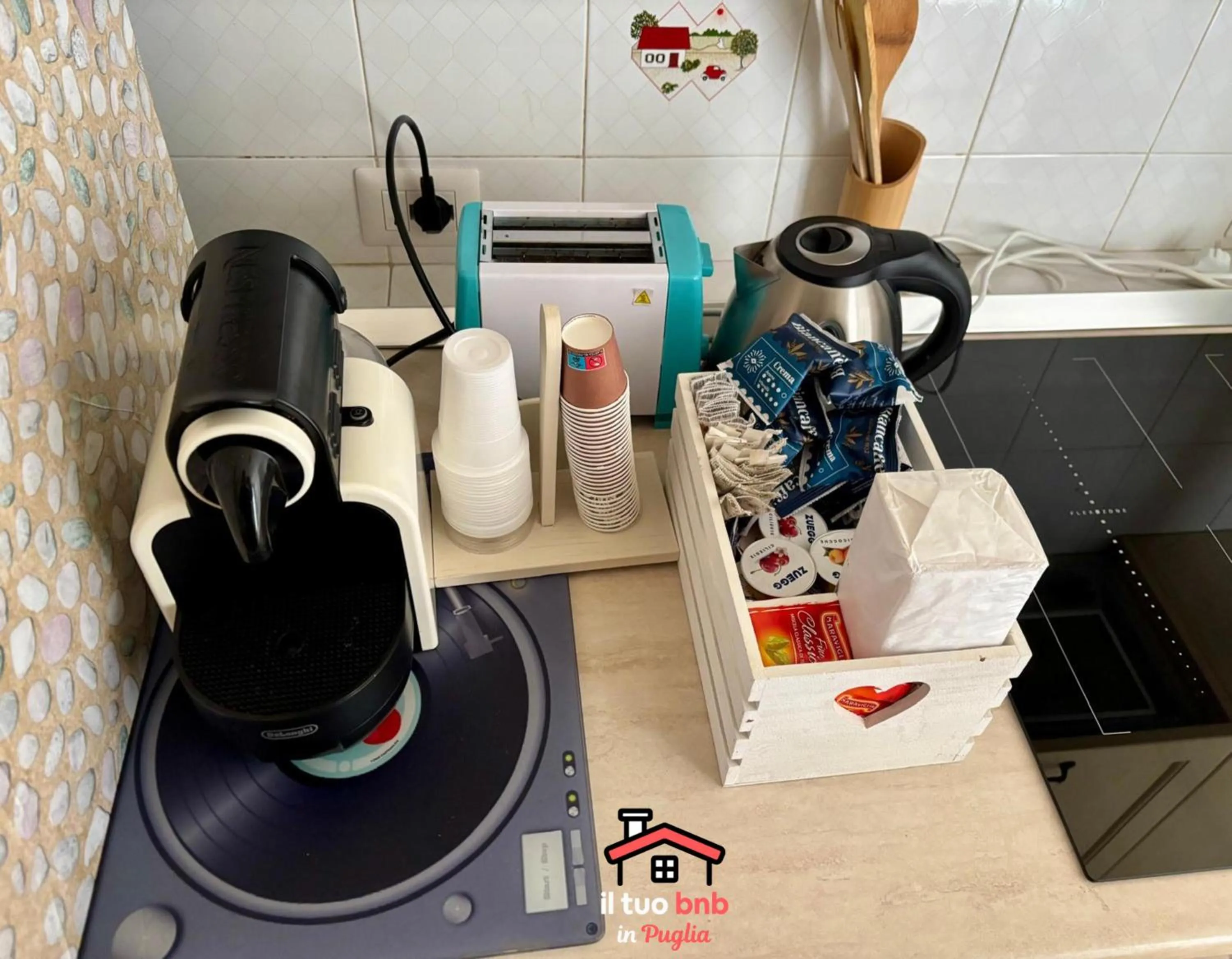 Coffee/tea facilities in Casa Bianca bnb,Big Terrace,10 min Airport Beaches