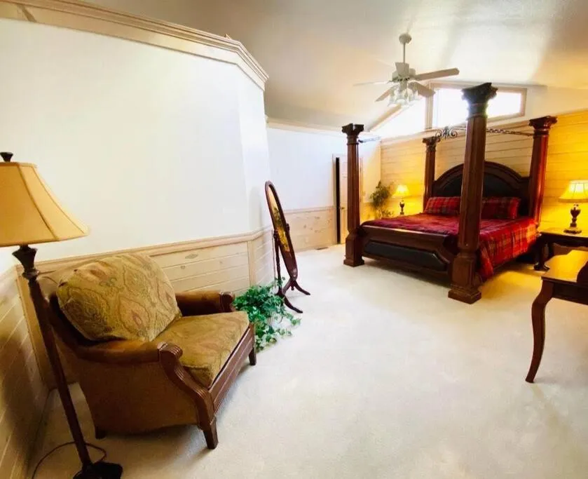 Bed in The Luxury Suite at Bear Mountain