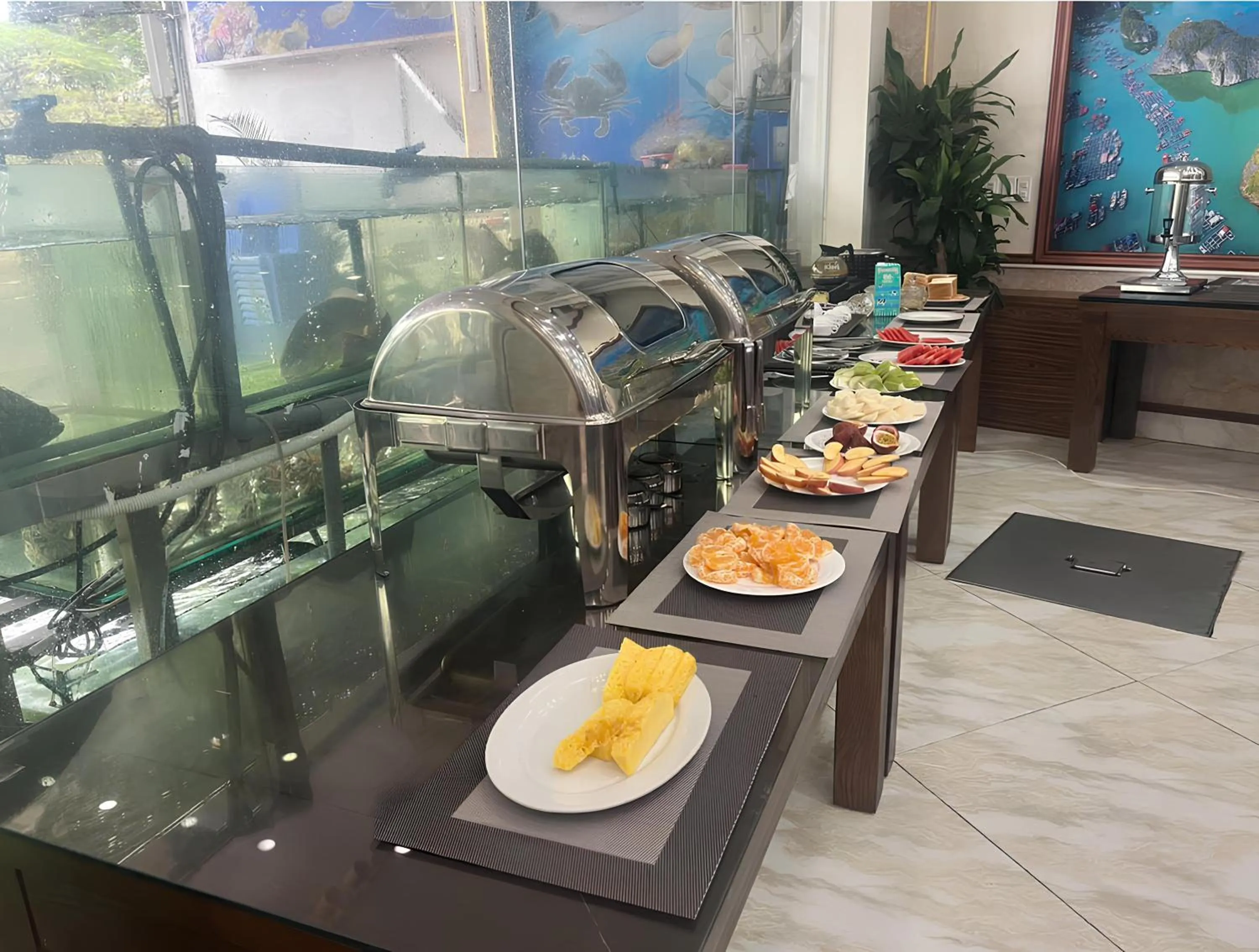 Breakfast in Lang Chai Metrpolis Cat Ba Hotel and Restaurant